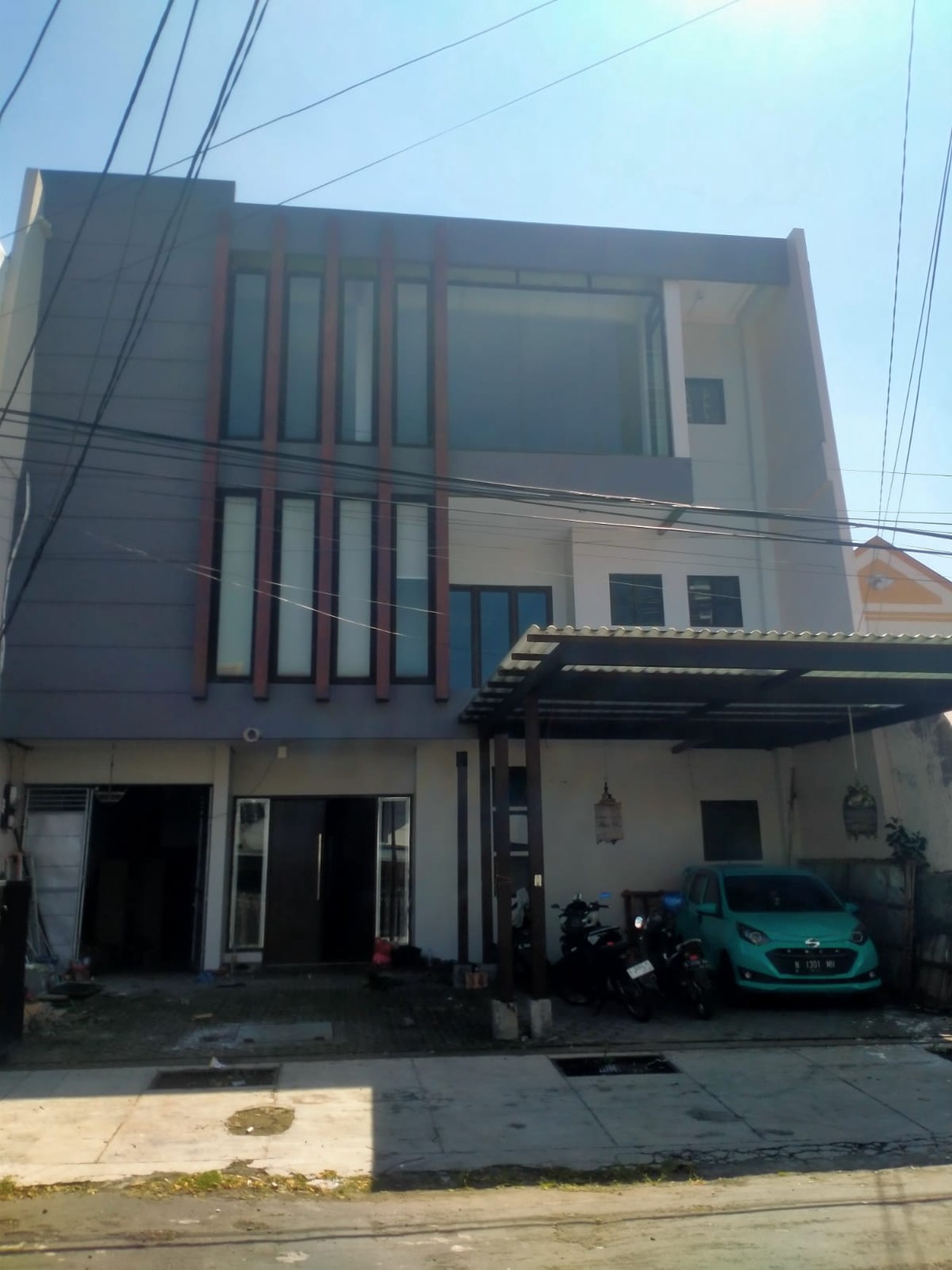 Dijual Cepat Rumah Ex Office Lokasi Di Dharmahusada Indah Surabaya