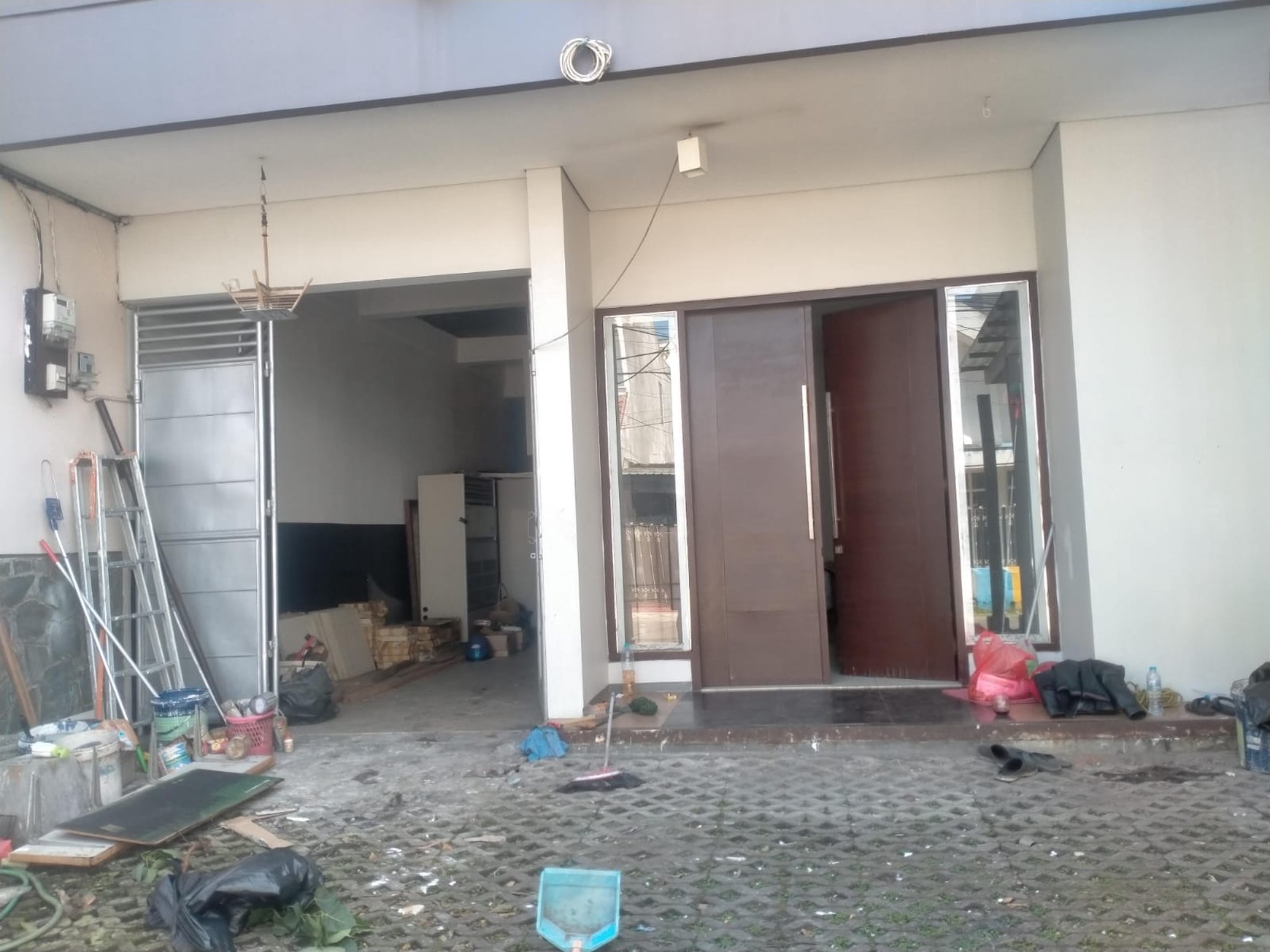 Dijual Cepat Rumah Ex Office Lokasi Di Dharmahusada Indah Surabaya