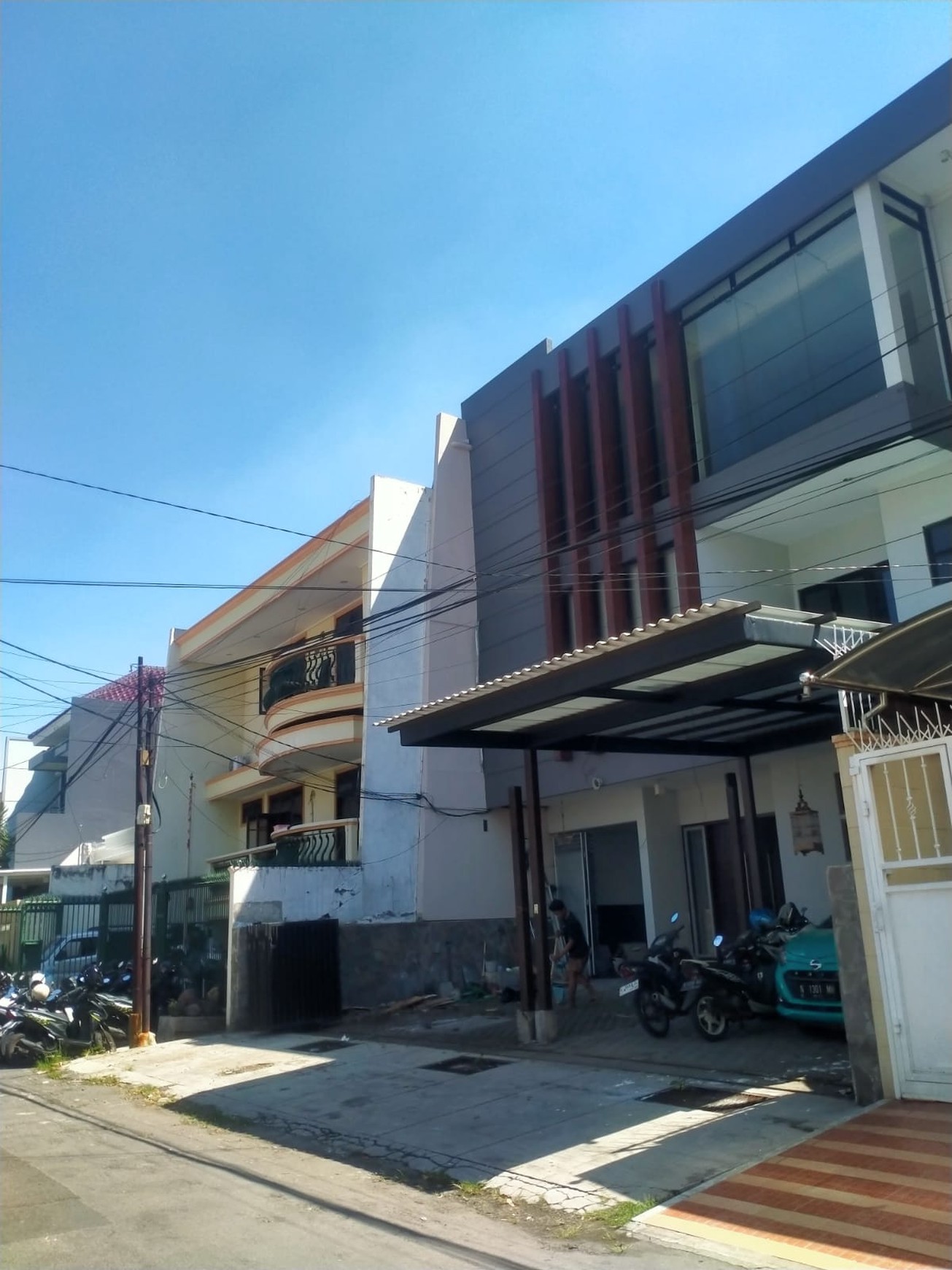 Dijual Cepat Rumah Ex Office Lokasi Di Dharmahusada Indah Surabaya
