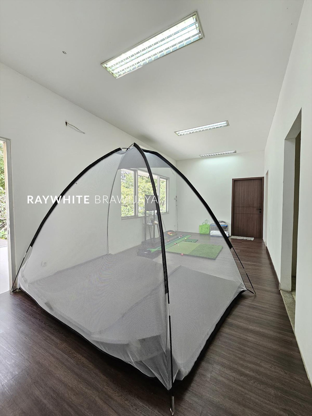Rumah Bangunan 2 Lantai Lokasi Strategis Area Kerinci Kebayoran Baru