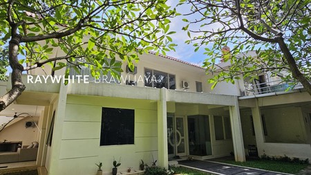 Rumah Bangunan 2 Lantai Lokasi Strategis Area Kerinci Kebayoran Baru