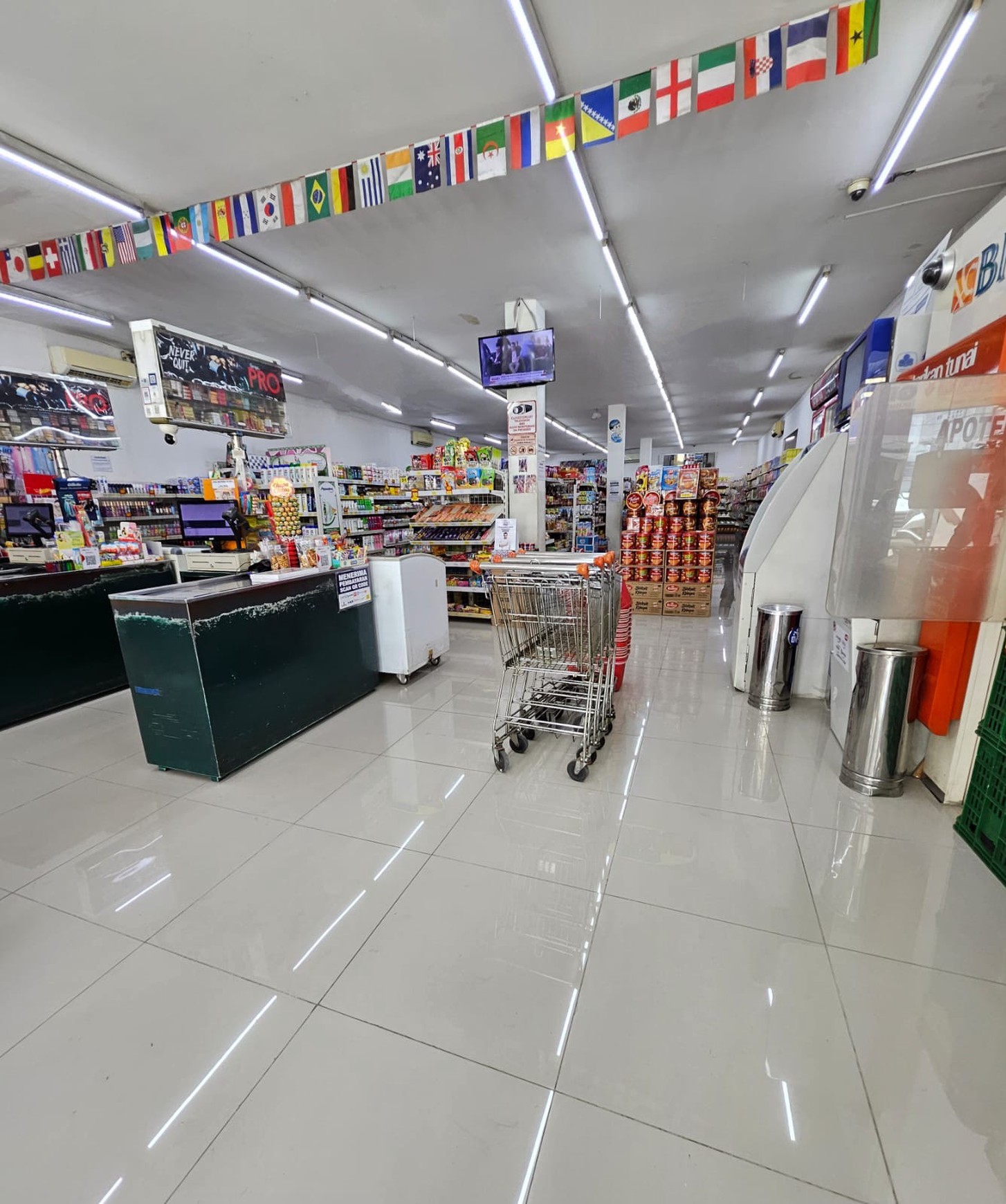 Ruko Komersial Pinggir Jalan Utama di Semper Barat - Bonus Minimarket & Apotek Aktif