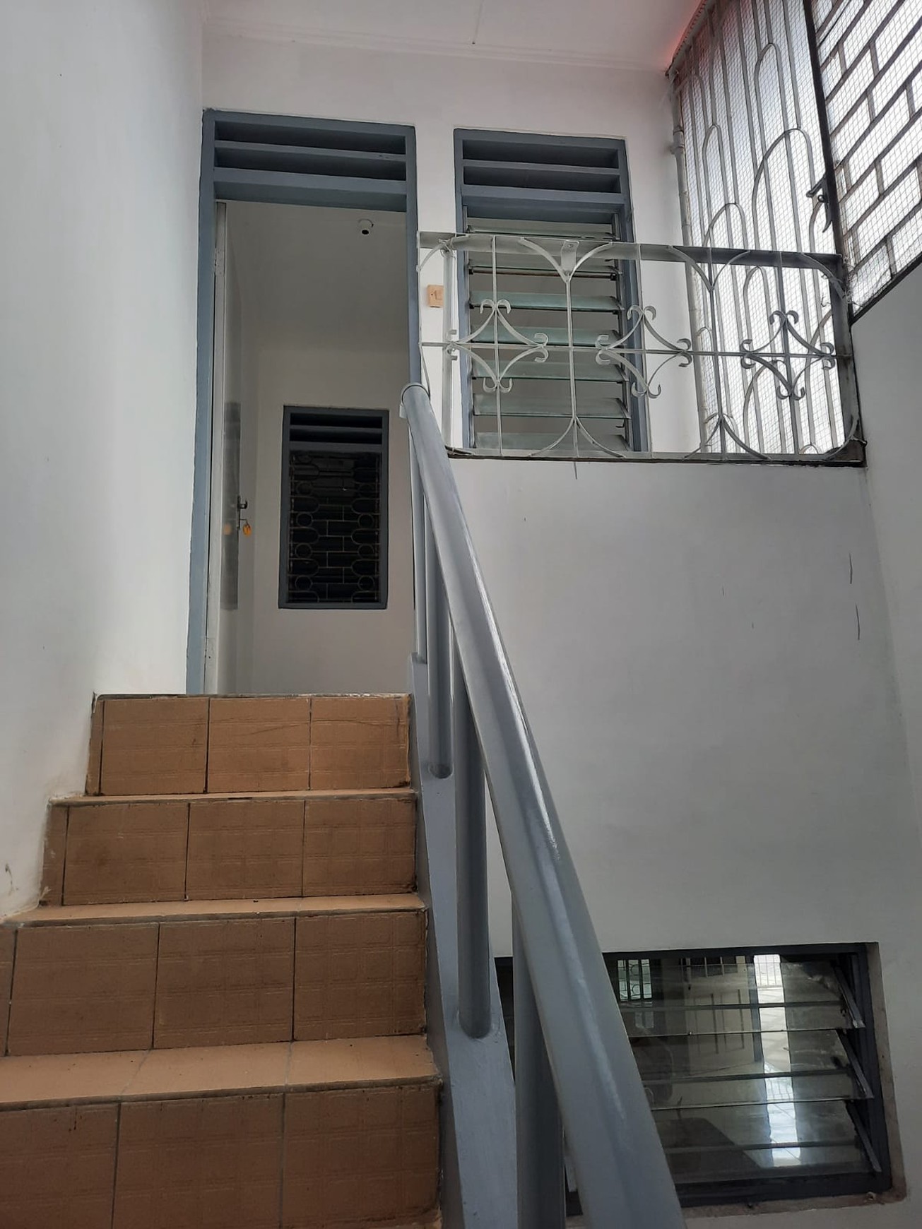 Dijual Cepat Rumah Murah Lokasi Di Sutorejo Surabaya