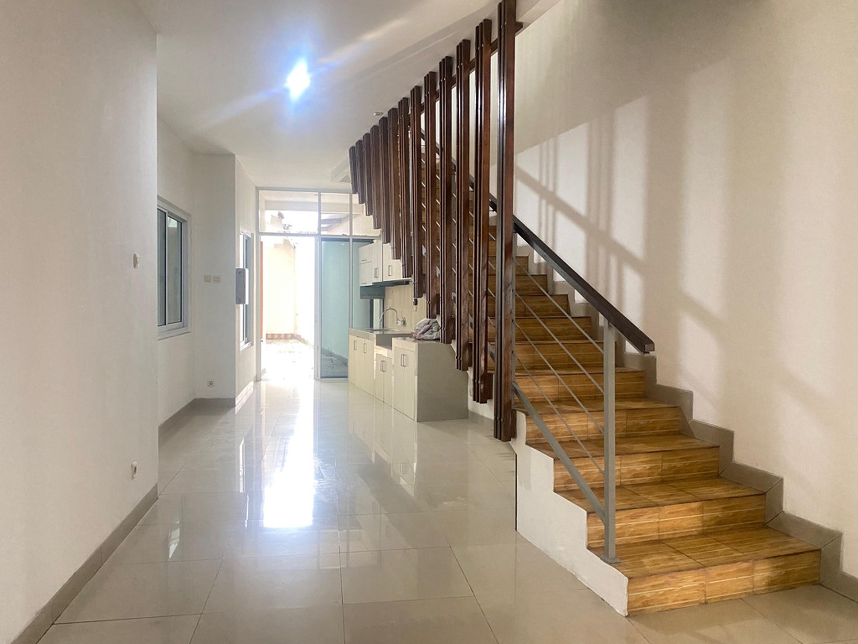 Dijual Rumah 2 Lantai di Cipete Jaksel- Bebas Banjir, Lokasi Strategis