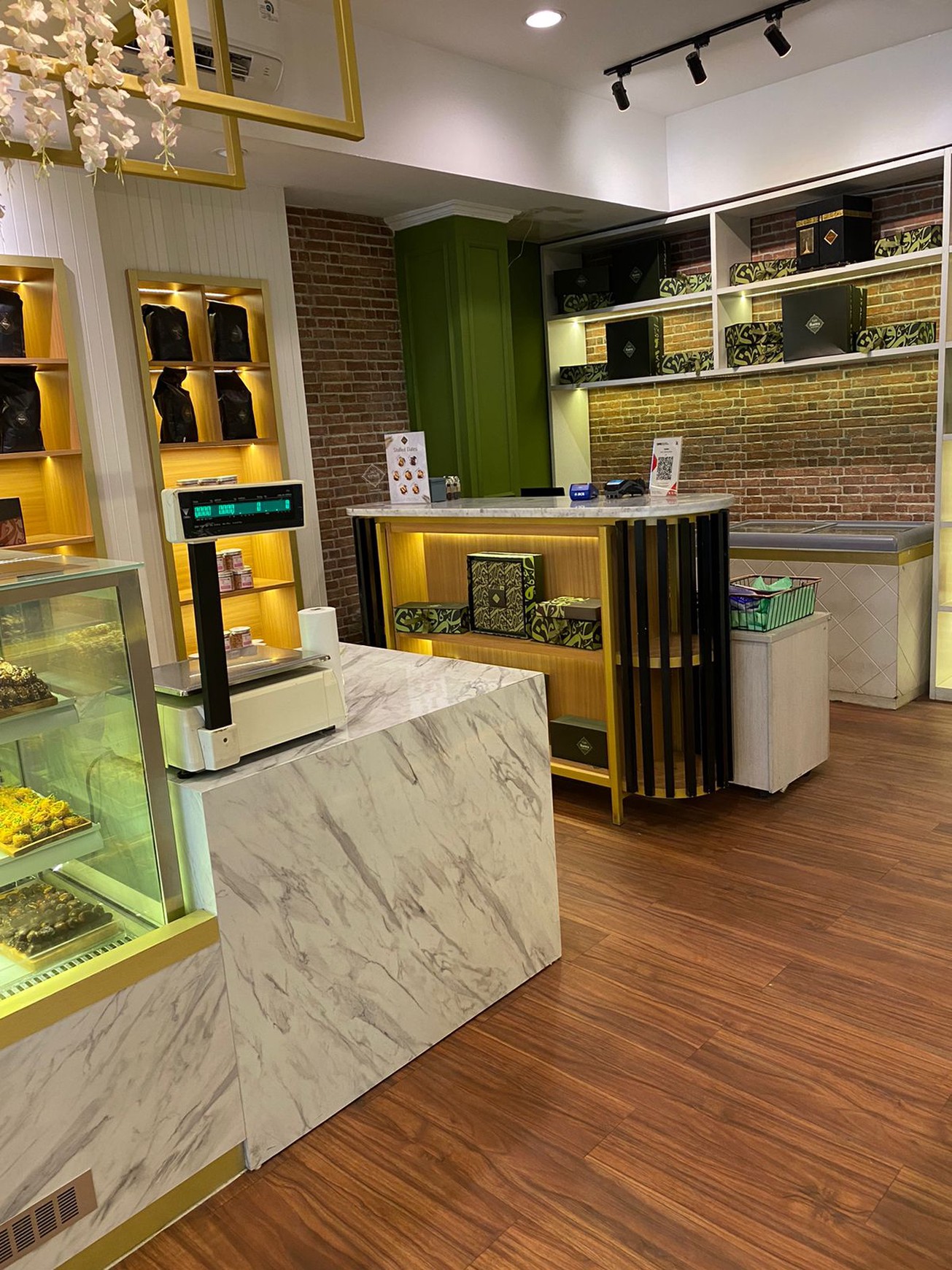 Di Jual Mini Building Siap Huni lokasi di Jl. Rd. Inten Kec. Duren Sawit Jakarta Timur
