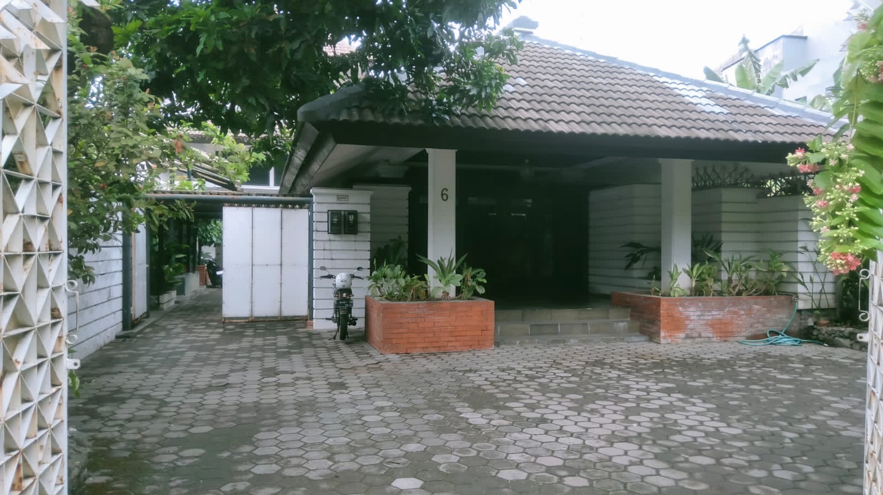 Dijual Cepat Rumah Mewah Luas Lokasi Di Raya Kupang Baru Surabaya