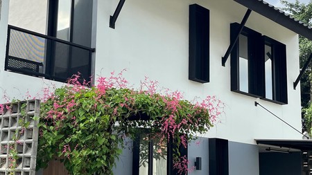 Townhouse Modern Minimalis Area Ciganjur Jagakrsa