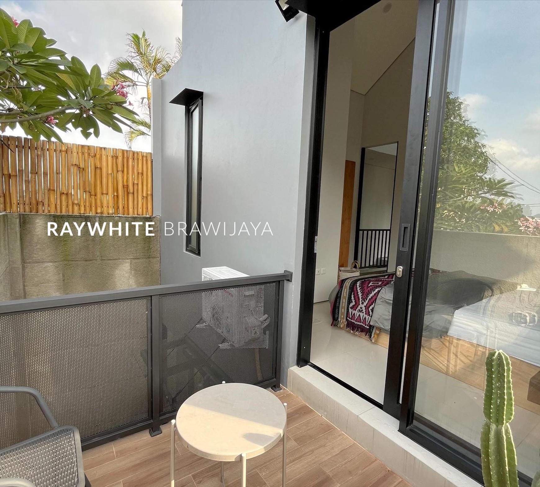 Townhouse Modern Minimalis Area Ciganjur Jagakrsa