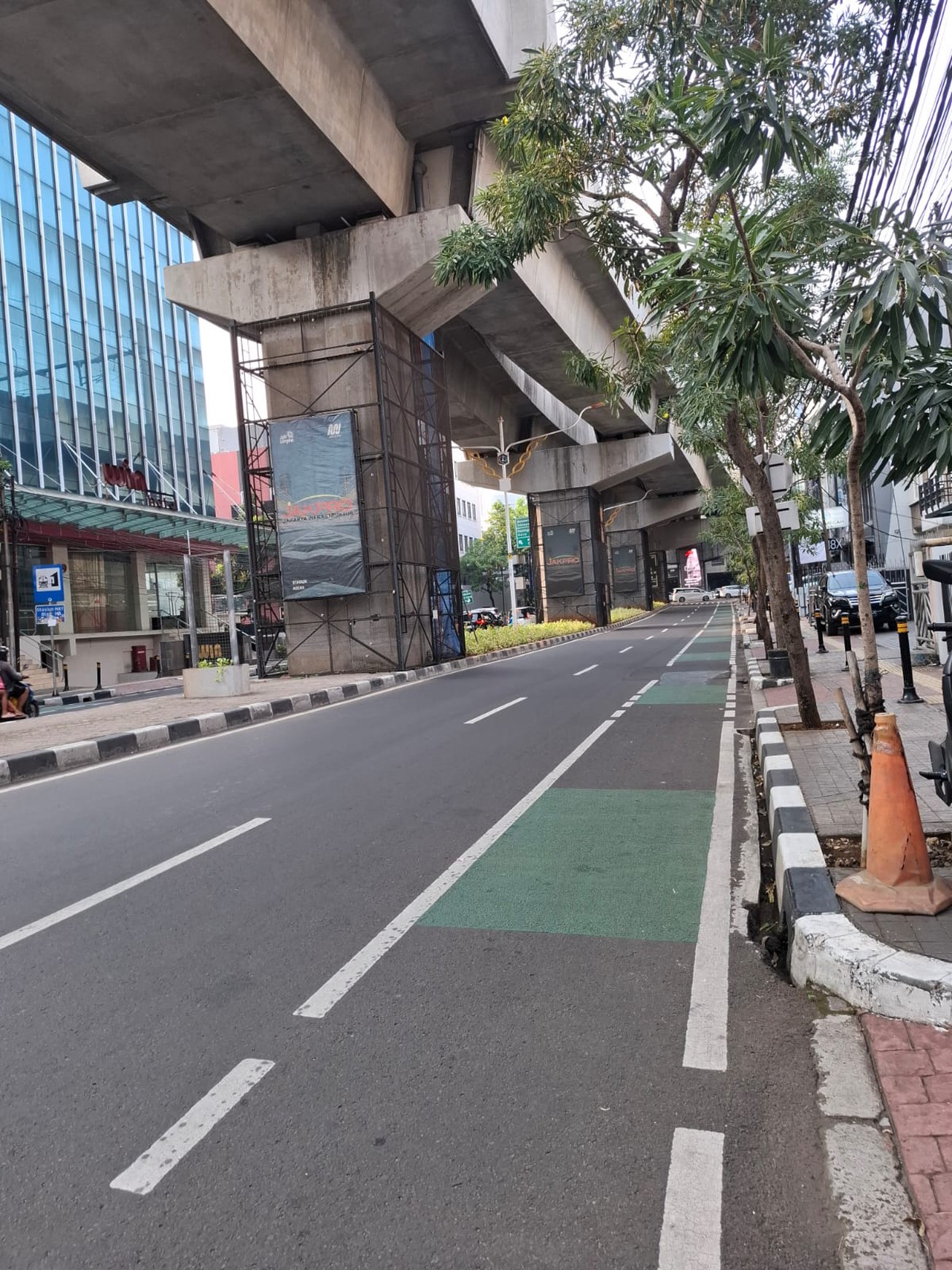 Di Sewa Mini Building Siap Huni lokasi di Jl. Panglima Polim Raya Kebayoran Baru Jakarta Selatan