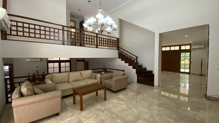 RUMAH SIAP HUNI DI KAWASAN MEGA KUNINGAN, JAKARTA SELATAN