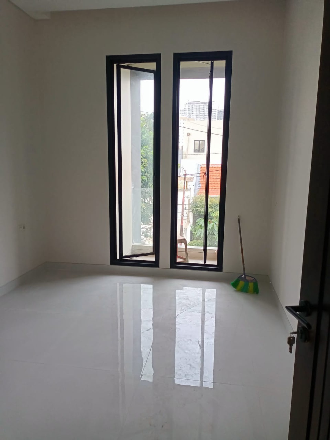 Rumah Dijual di Darmo permai, Surabaya 