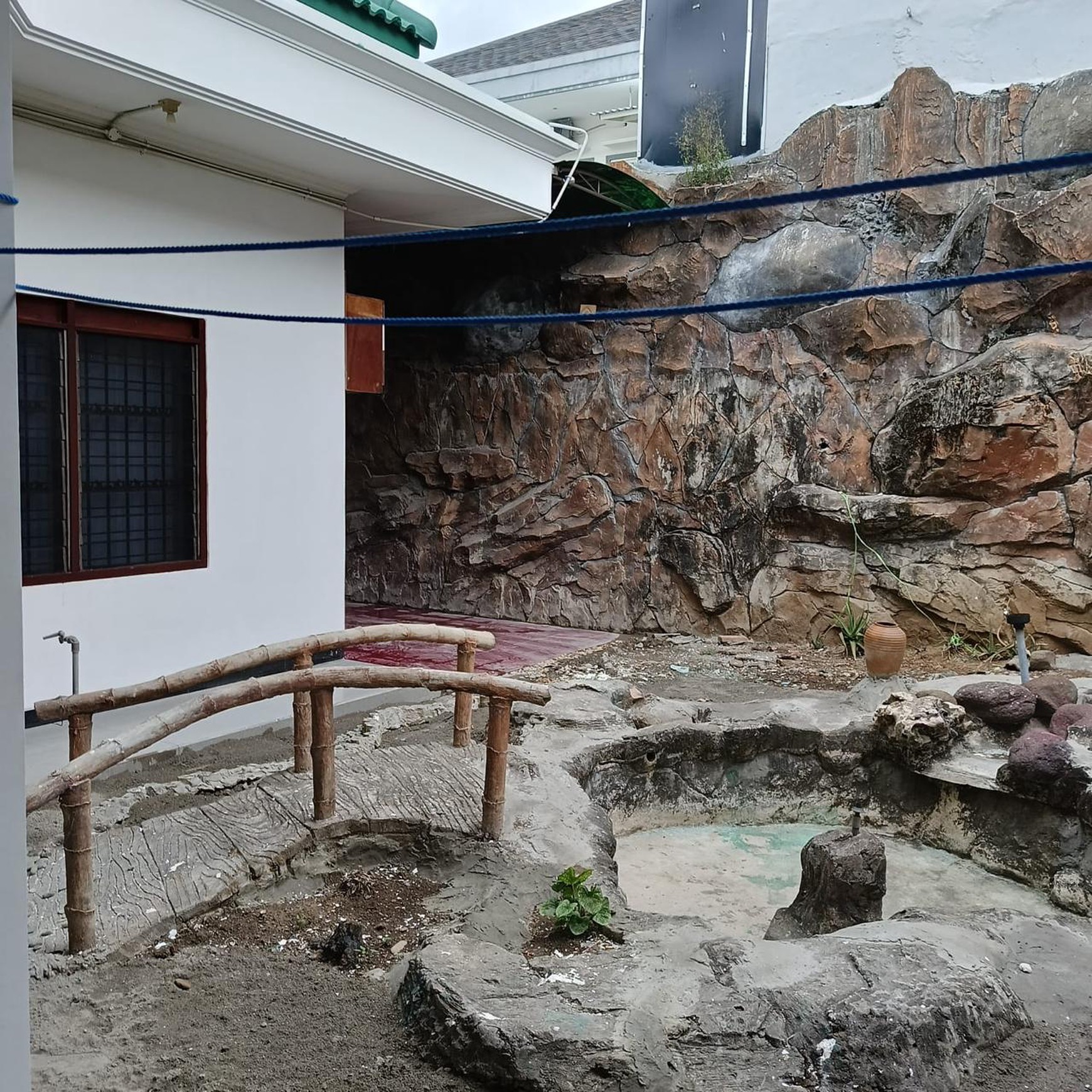 rumah darmo permai, 1.5 lt siap huni dekat Pakuwon mal