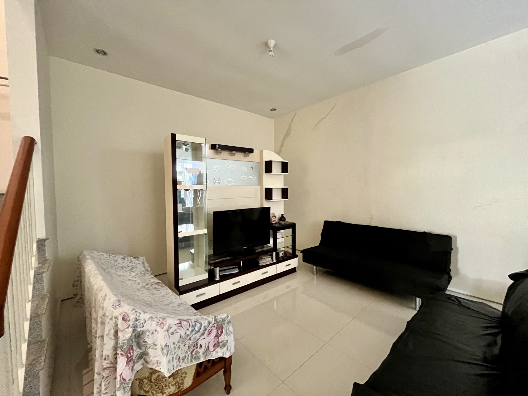Rumah jual di Woodland Citraland Surabaya, Siap huni