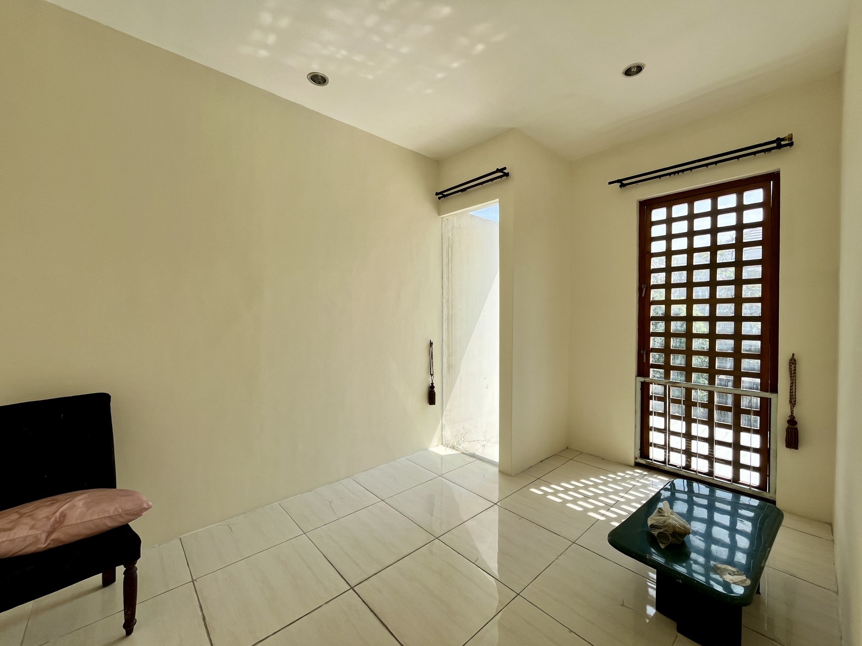 Rumah jual di Woodland Citraland Surabaya, Siap huni