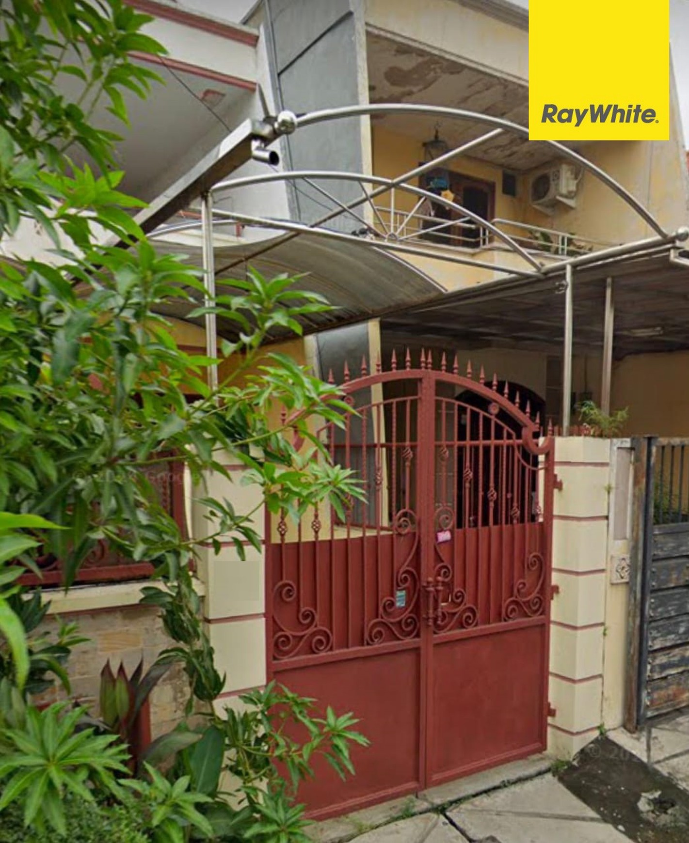 Disewakan Rumah 2 lantai di Jl Petemon Surabaya Pusat