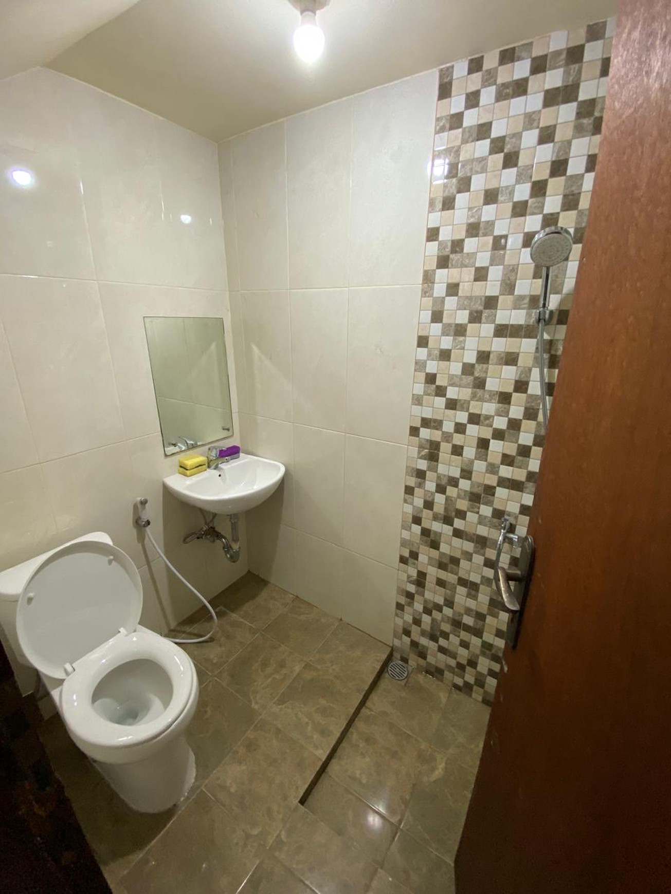 Rumah Bagus Di Bali View, Jl Gianyar Ciputat Tangerang Selatan