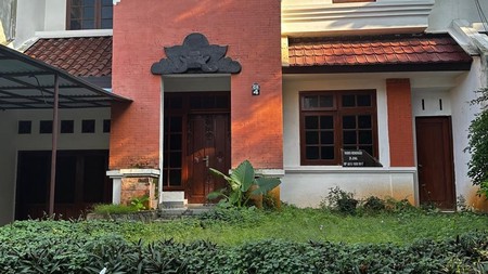 Rumah Bagus Di Bali View, Jl Gianyar Ciputat Tangerang Selatan