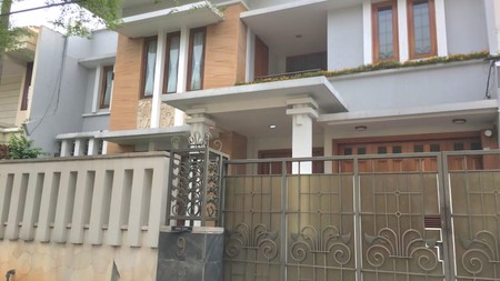 Rumah Bagus Di Alam Asri Pondok Indah Jakarta Selatan