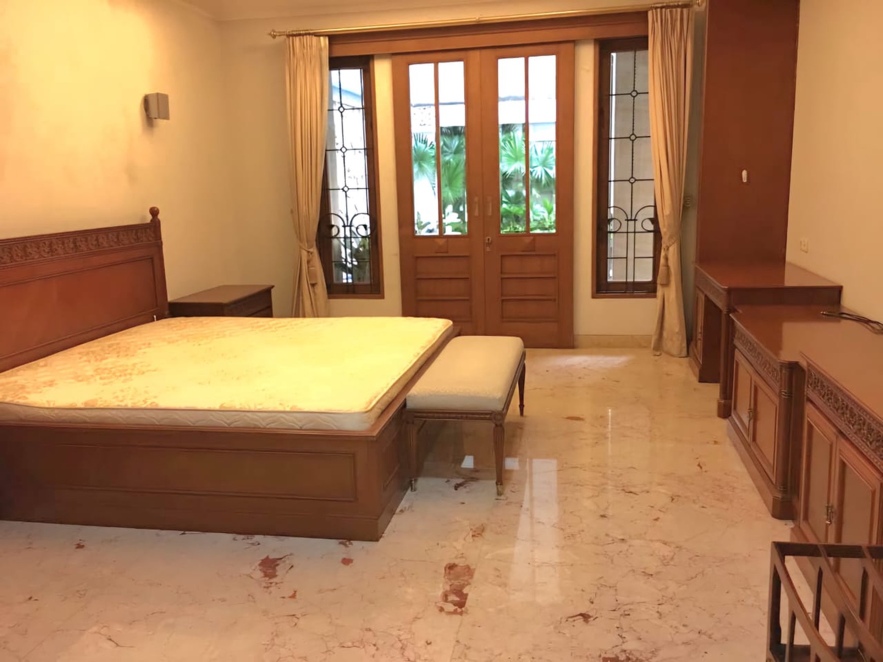 Rumah Bagus Di Alam Asri Pondok Indah Jakarta Selatan