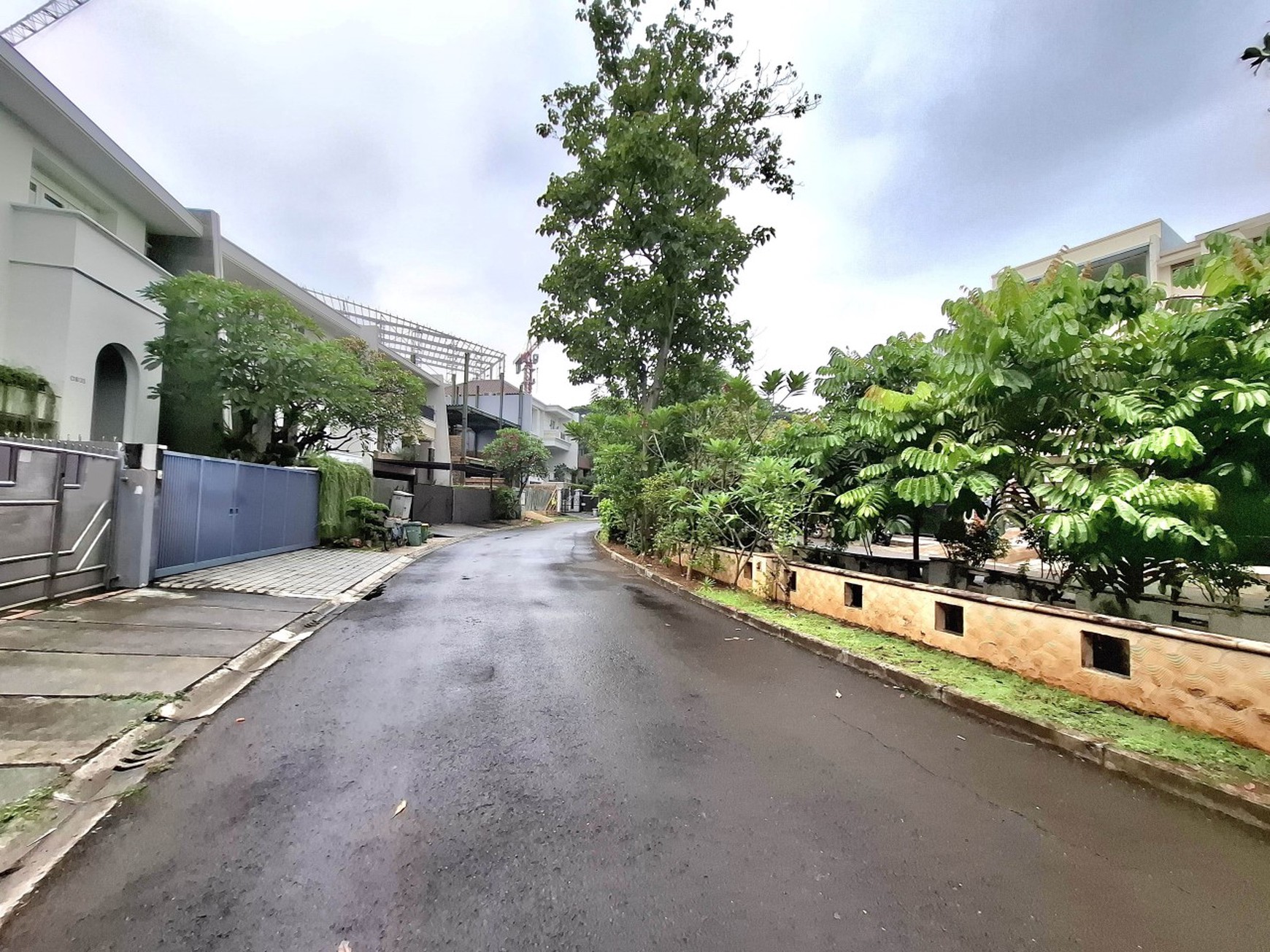 Rumah Pelangi Raya, Kelapa Gading