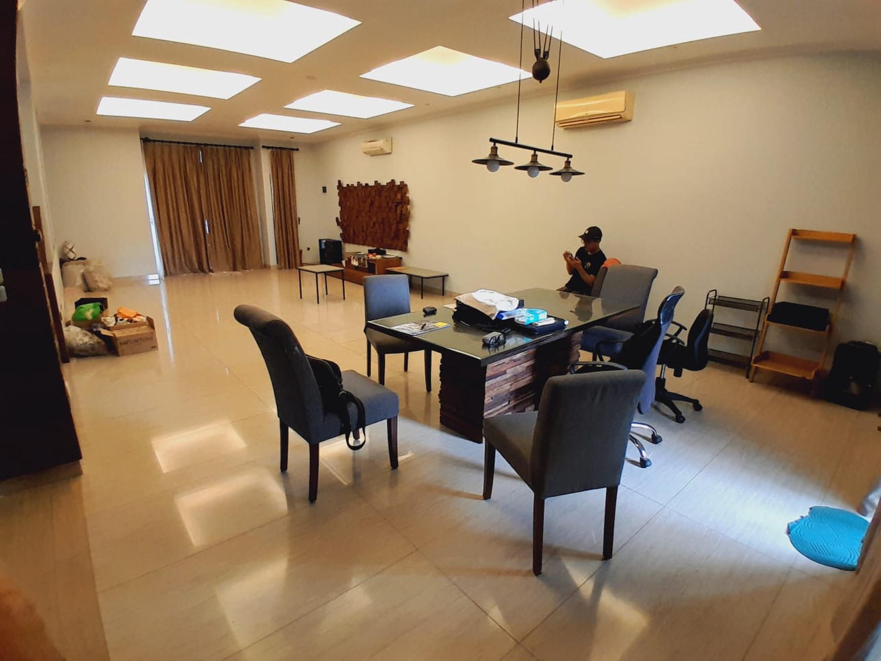 Disewakan rumah strategis nyaman di BONA VISTA RESIDENCE