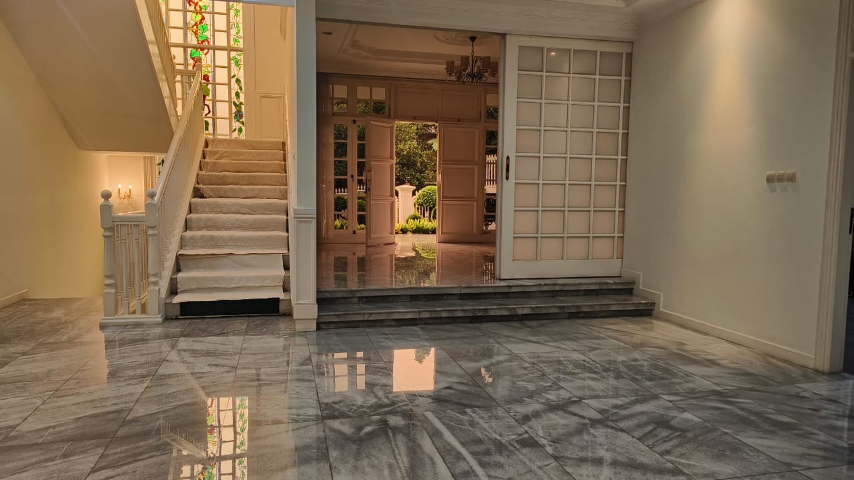umah Mewah siap huni di Sewa khusus ekspatriat di Pondok Indah