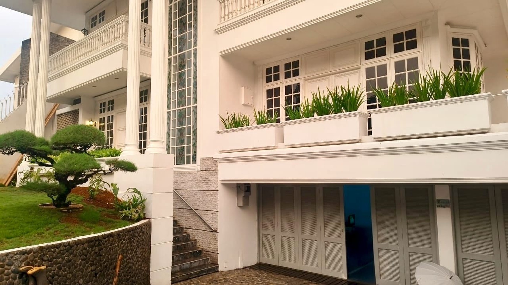 umah Mewah siap huni di Sewa khusus ekspatriat di Pondok Indah