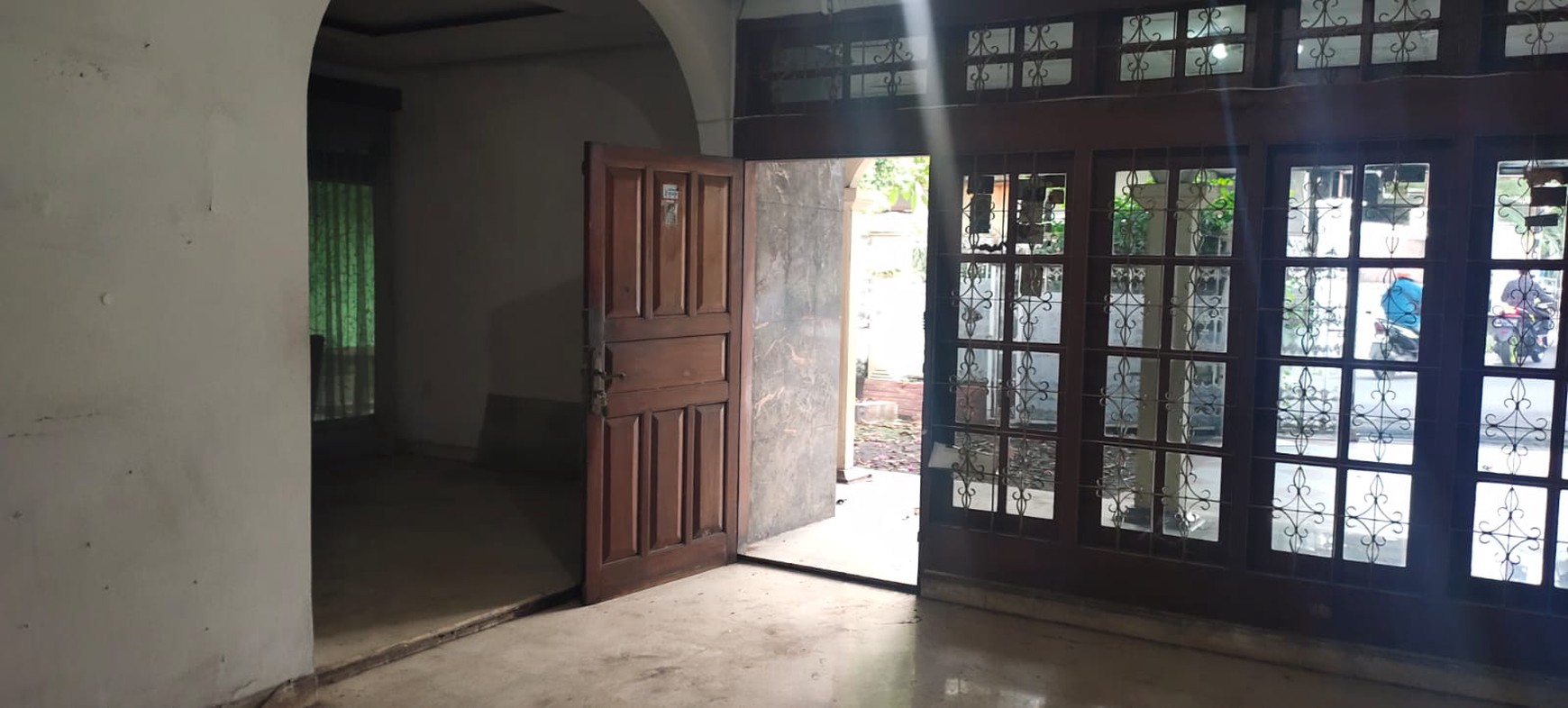 Rumah 2 Lantai, Murah Hitung Tanah, Akses Jalan 2 Mobil, Strategis Di Menteng Dalam, Dan Cocok Untuk Kos2an