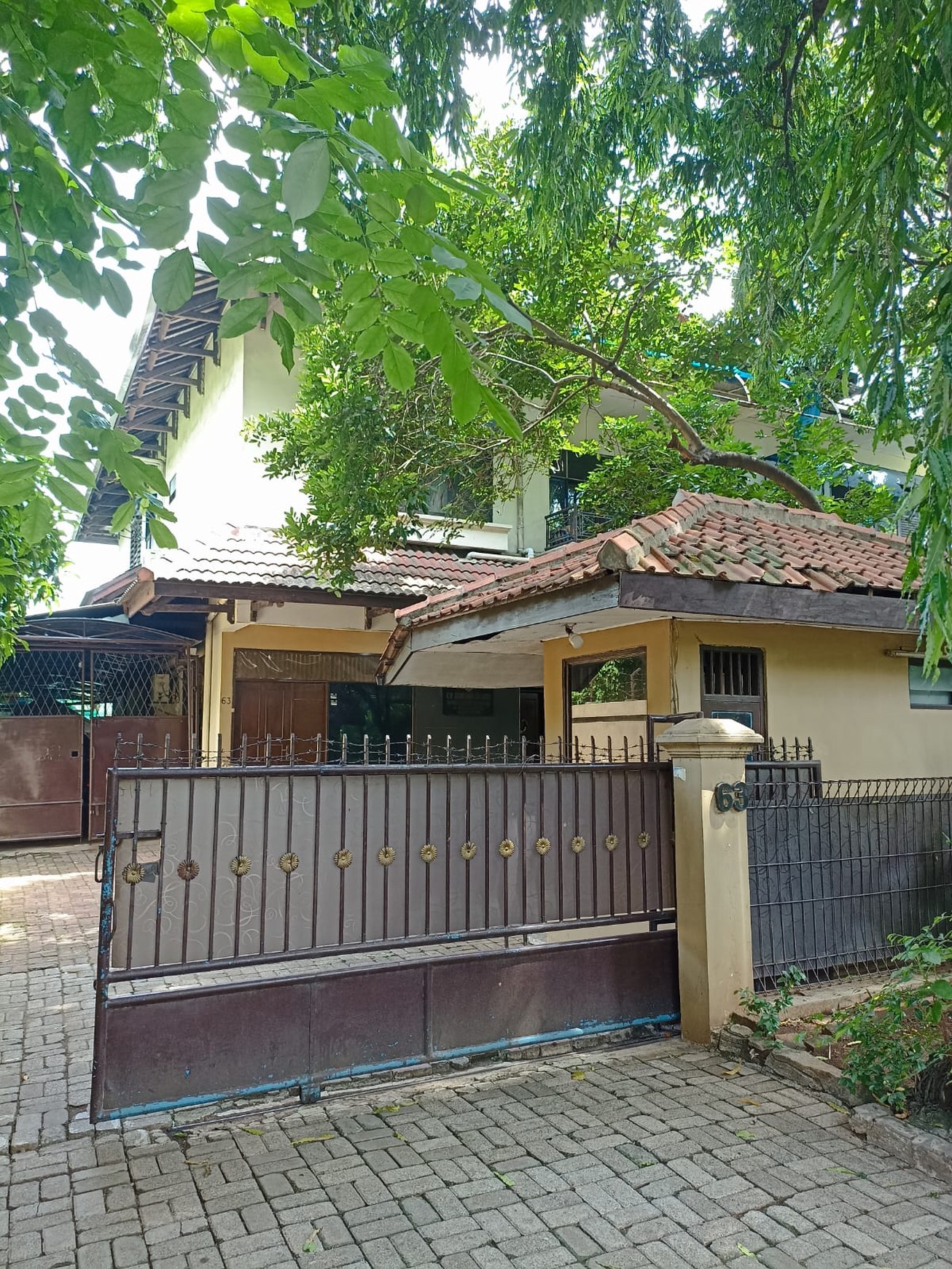 DI JUAL RUMAH VINTAGE