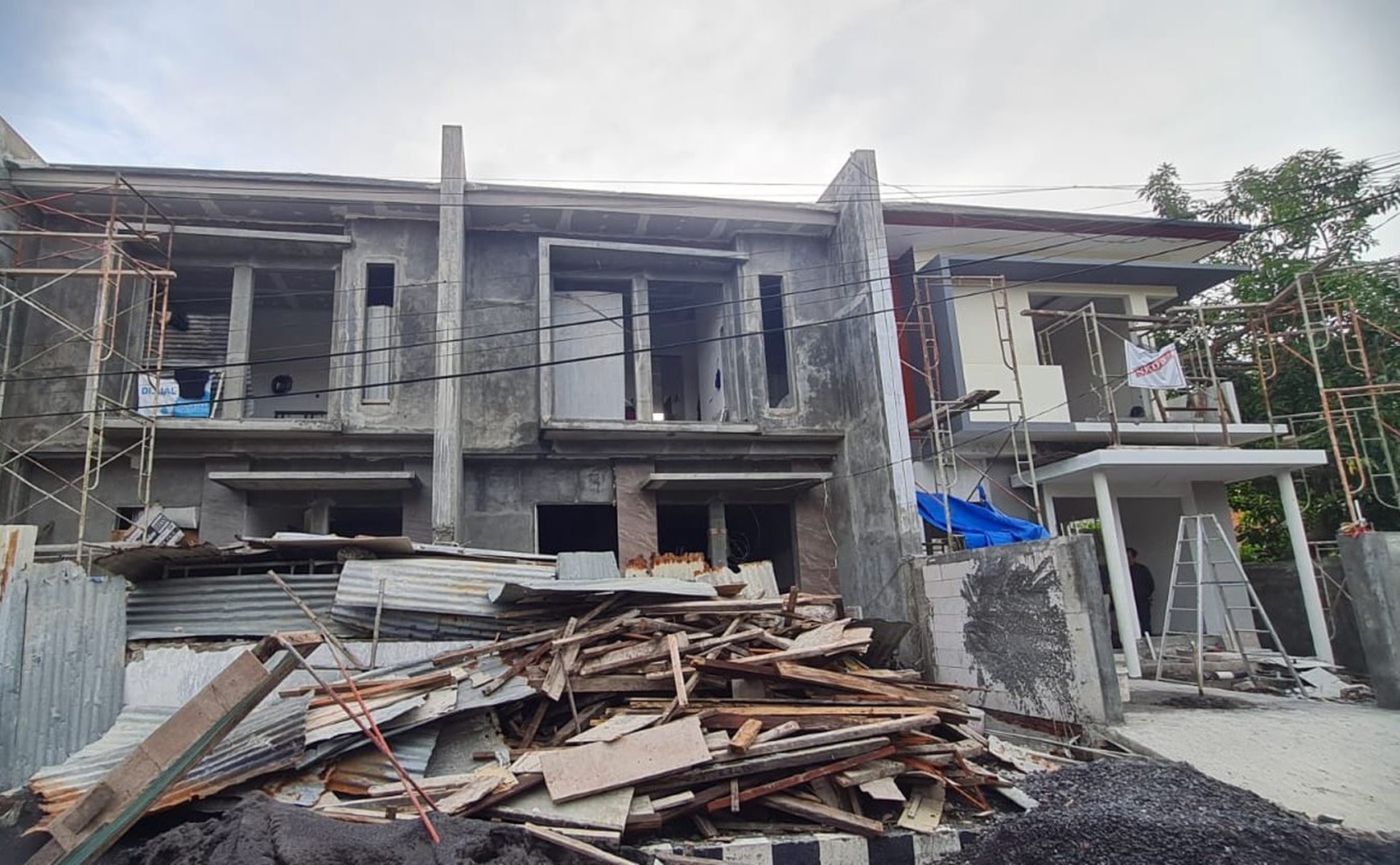 Rumah Dijual di Rungkut Surabaya Timur Harga 2 Miliar, Area Industri Berkembang