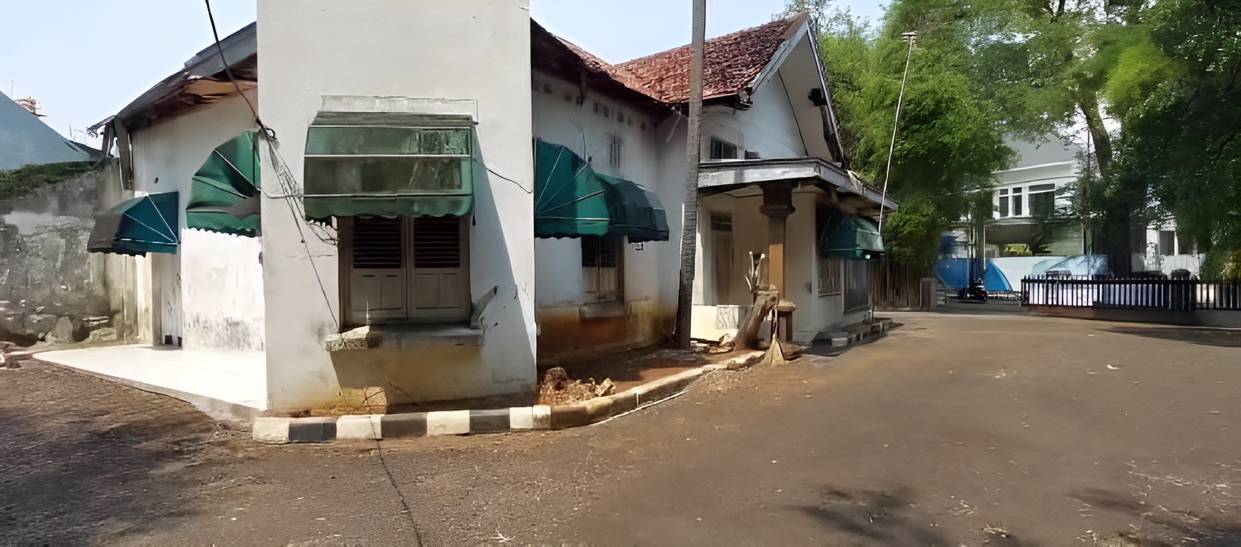 Dijual Rumah Tua dan Tanah di Menteng, Lokasi Prime di Jakarta Pusat, Cocok untuk Berbagai Kegiatan Komersial