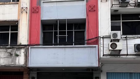 Ruko Siap Pakai dan Lokasi Strategis Pinggir Jalan Raya @Jakarta Selatan