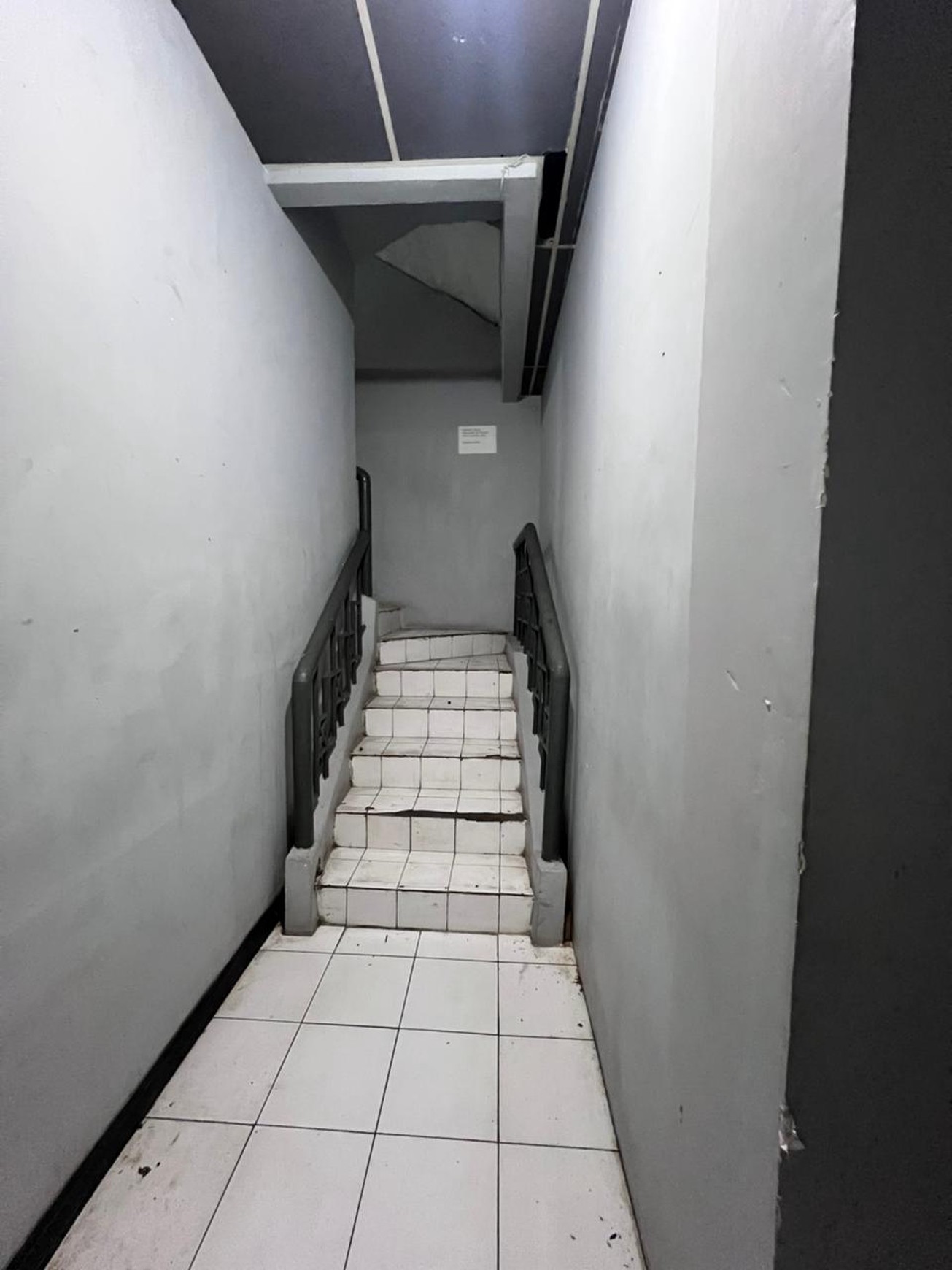Ruko Siap Pakai dan Lokasi Strategis Pinggir Jalan Raya @Jakarta Selatan