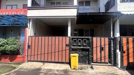 Di Jual Cepat Rumah 2 Lantai Siap Huni dengan Hunian Nyaman dan Asri @Bintaro Sektor 3A