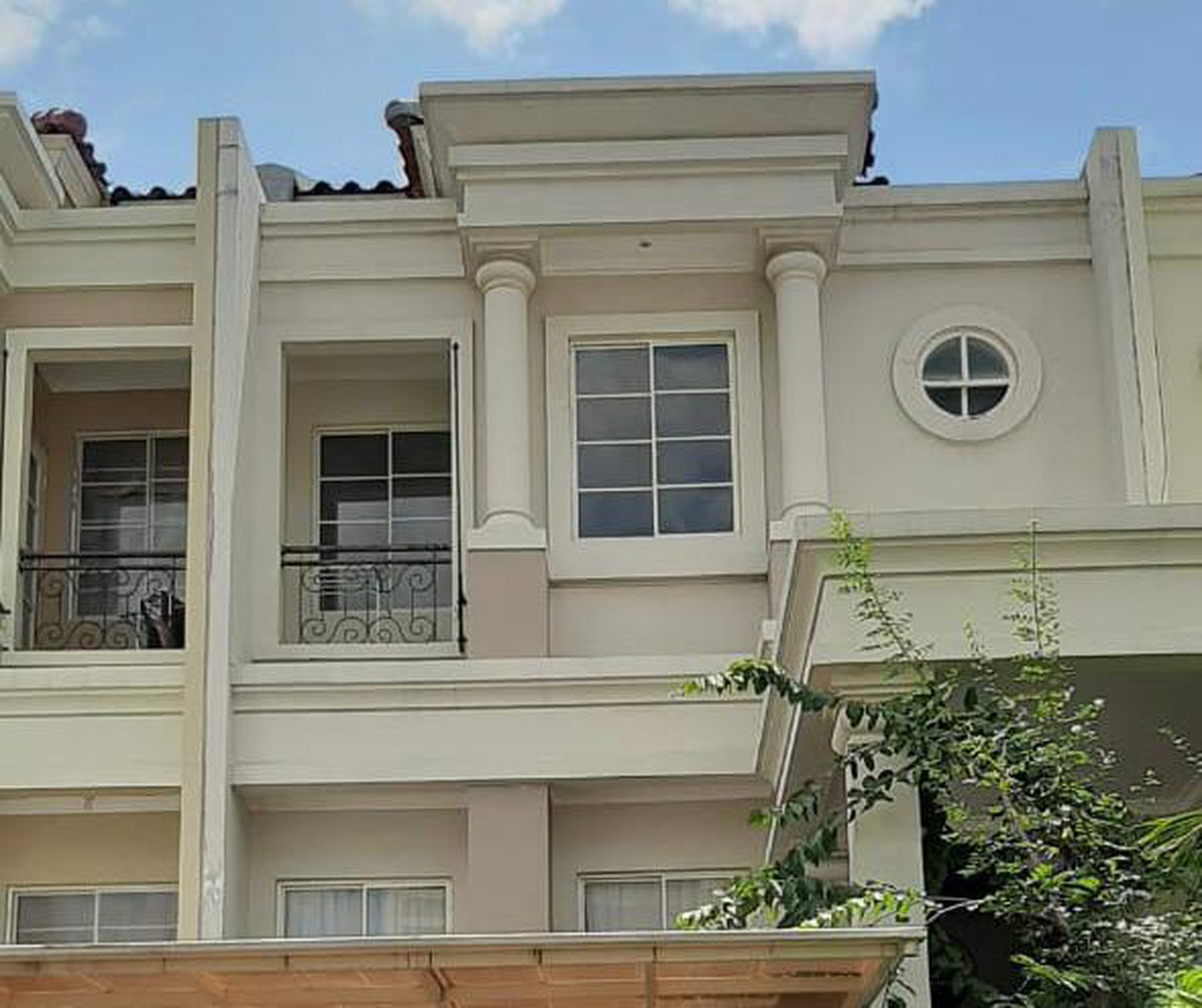 Rumah 2 Lantai di Kelapa Gading