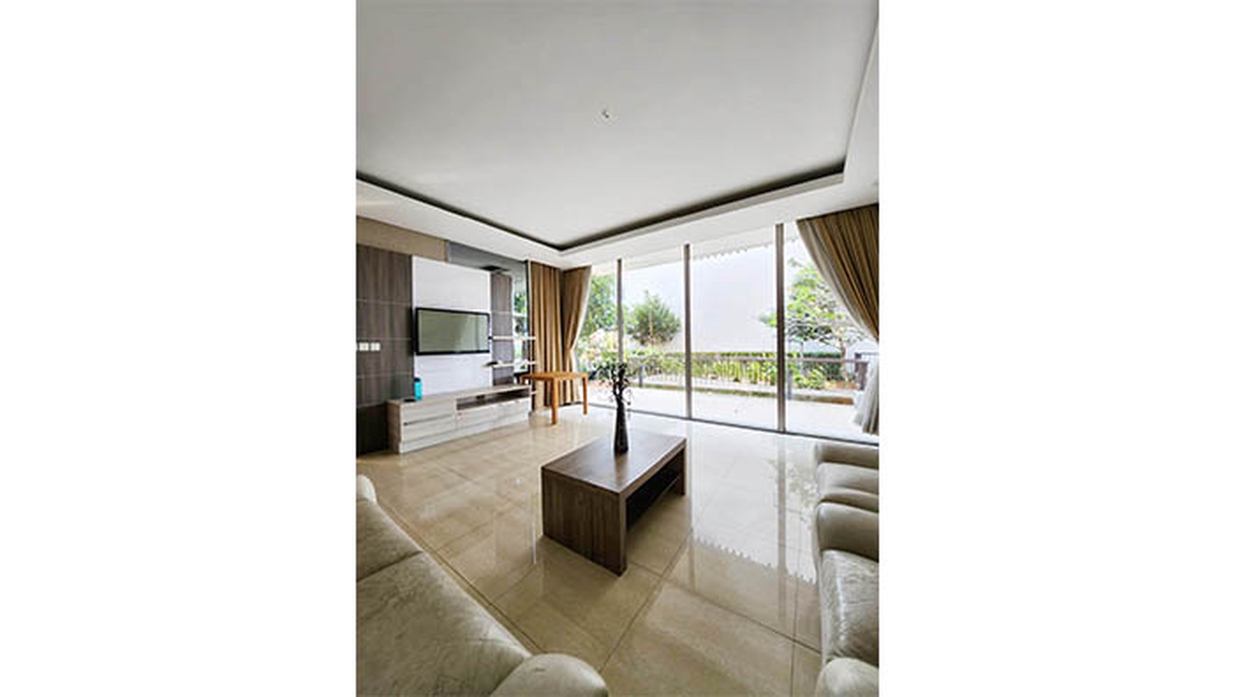 Rumah Double Dex Seafront, Ancol Jakarta
