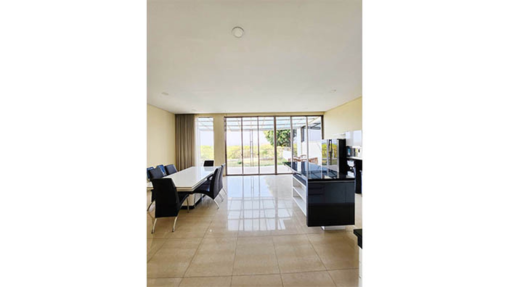 Rumah Double Dex Seafront, Ancol Jakarta
