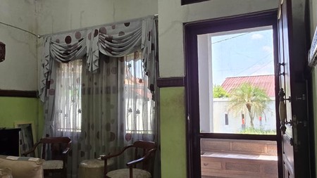 Rumah Siap Huni dengan Hunian Nyaman dan Asri di Ciputat