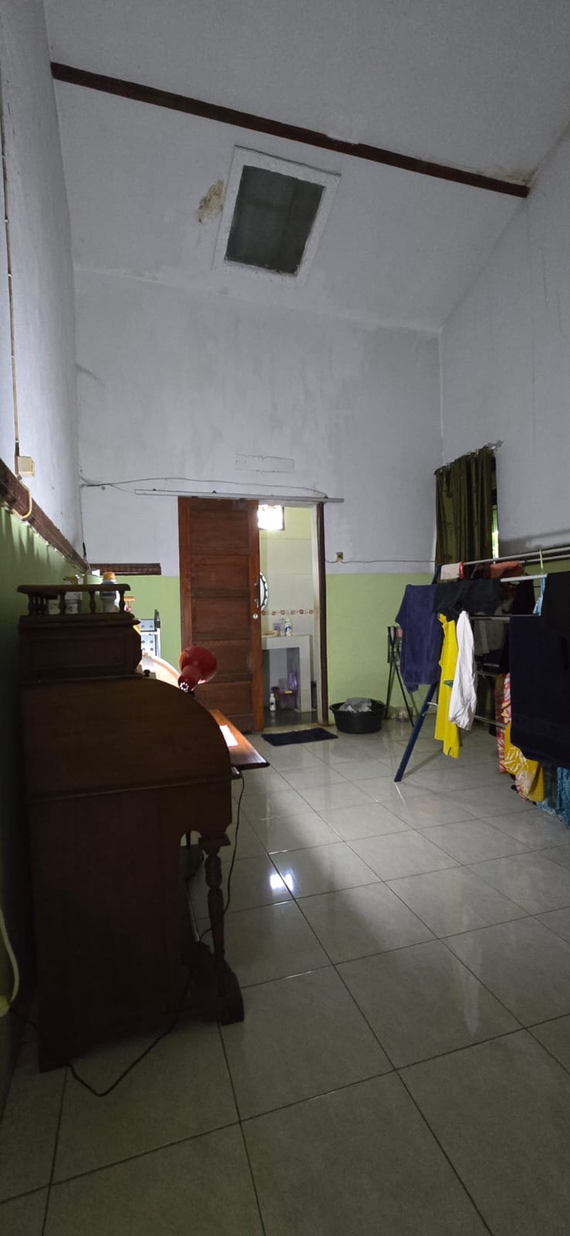 Rumah Siap Huni dengan Hunian Nyaman dan Asri di Ciputat