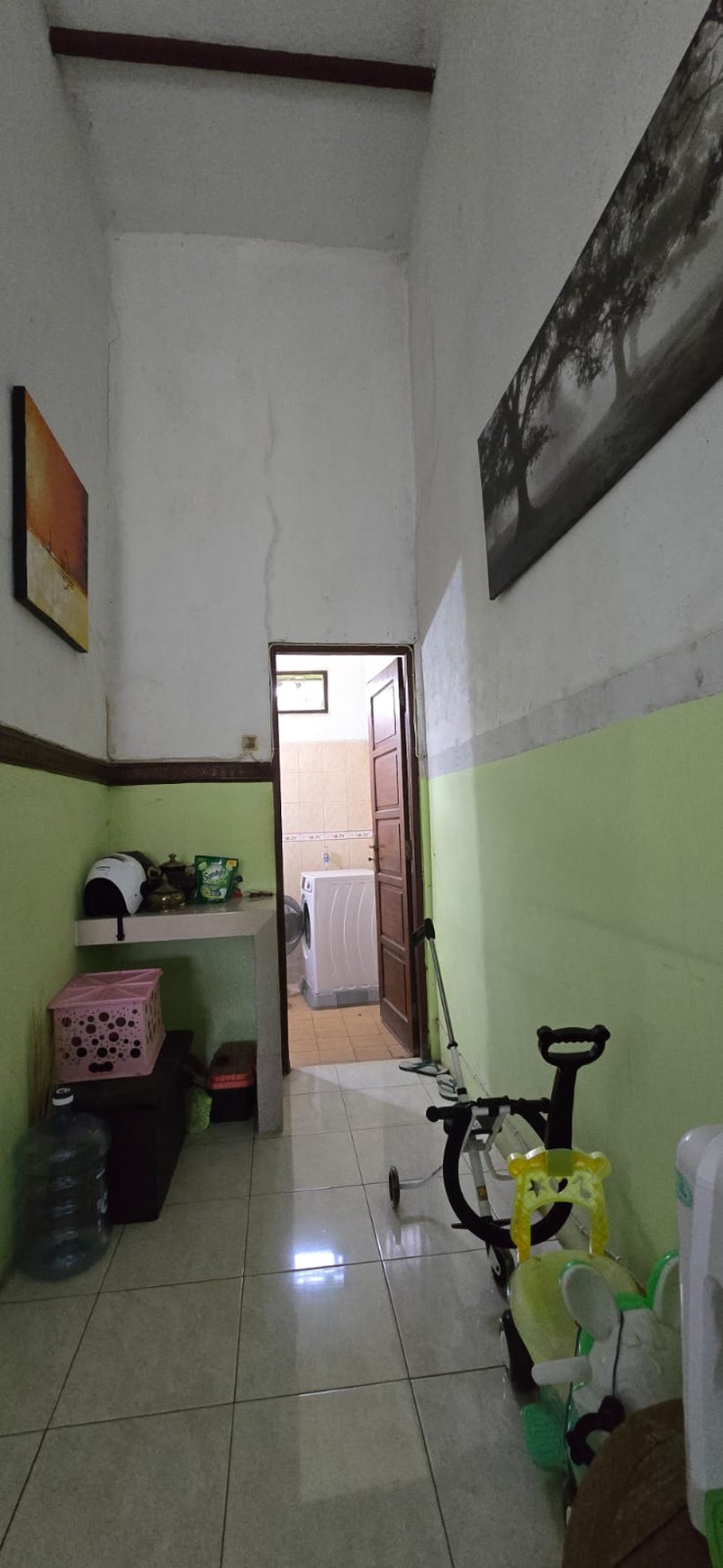 Rumah Siap Huni dengan Hunian Nyaman dan Asri di Ciputat