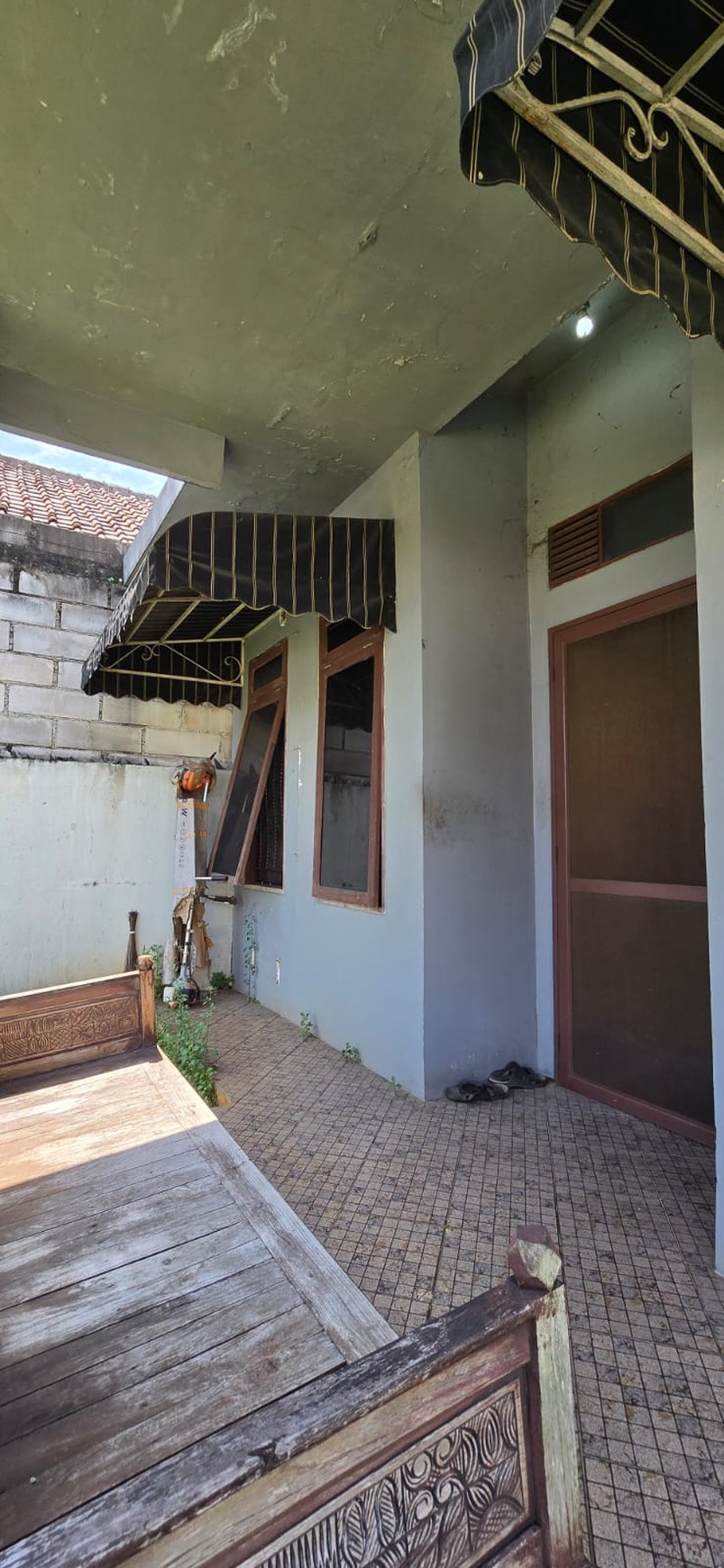 Rumah Siap Huni dengan Hunian Nyaman dan Asri di Ciputat