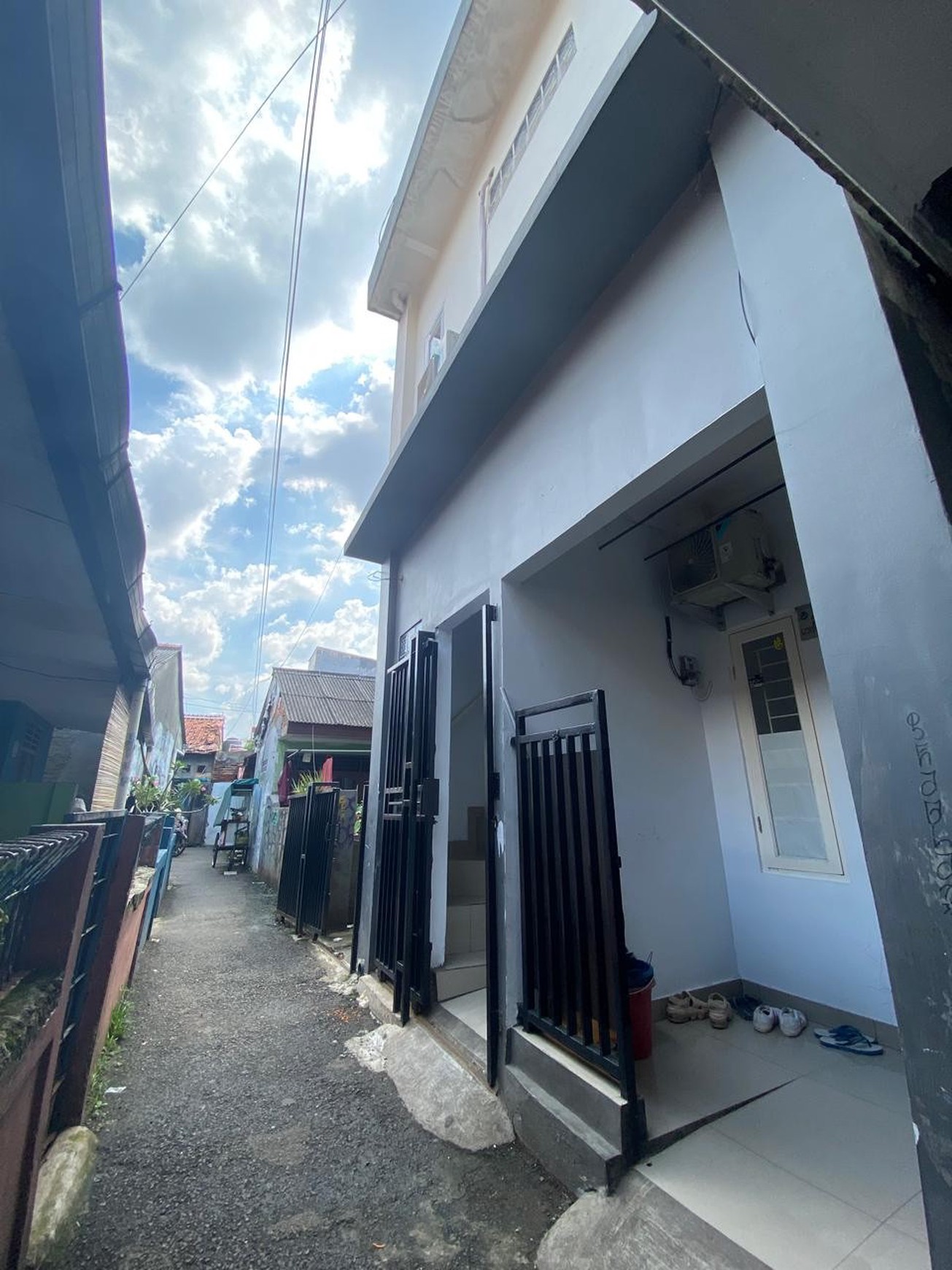 Kontrakan 3 Pintu di Kalibata - Lokasi Strategis, Dekat Stasiun & Pasar Minggu