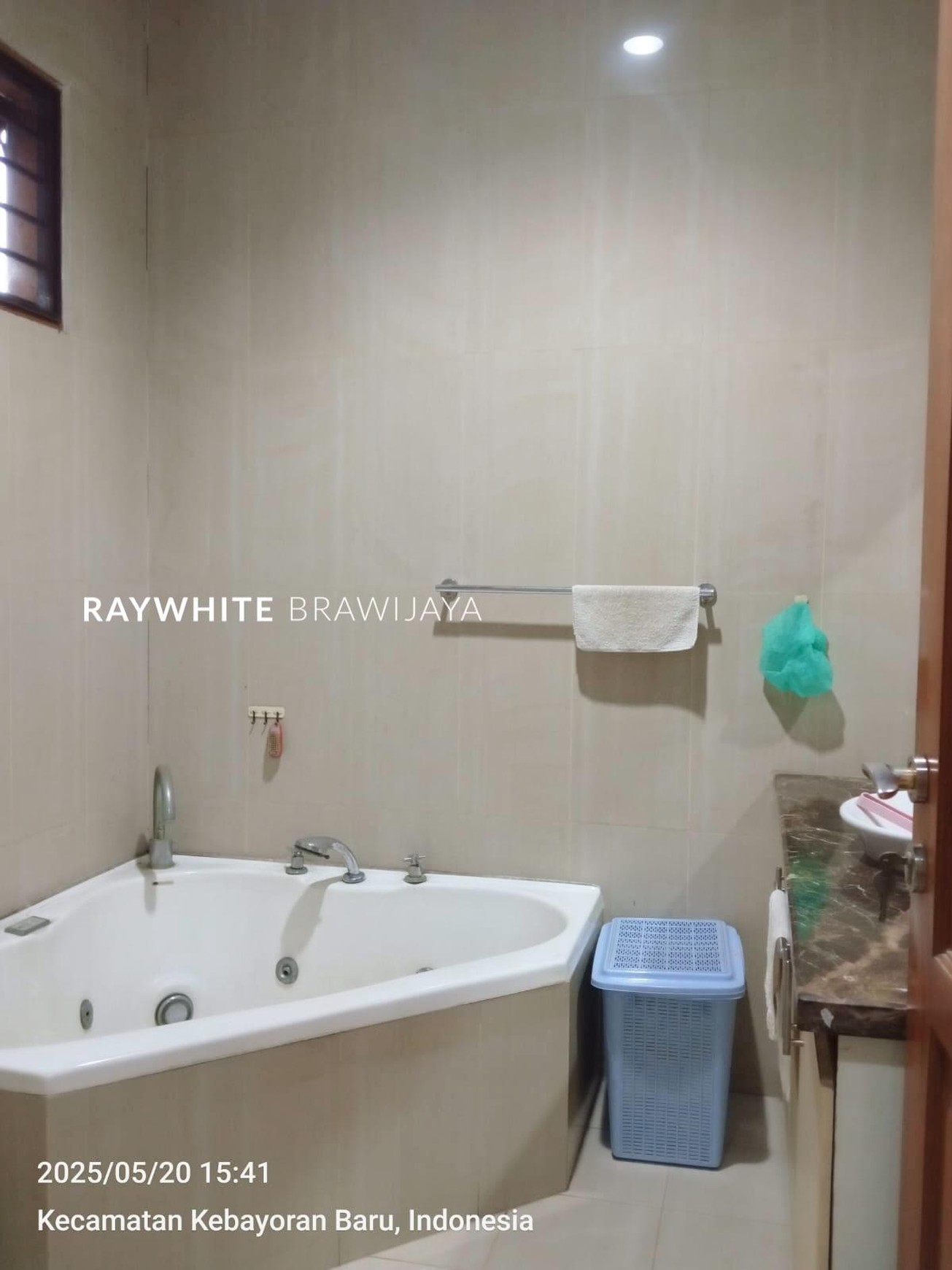 Rumah Siap Huni Lingkungan Tenang Area Kebayoran Baru