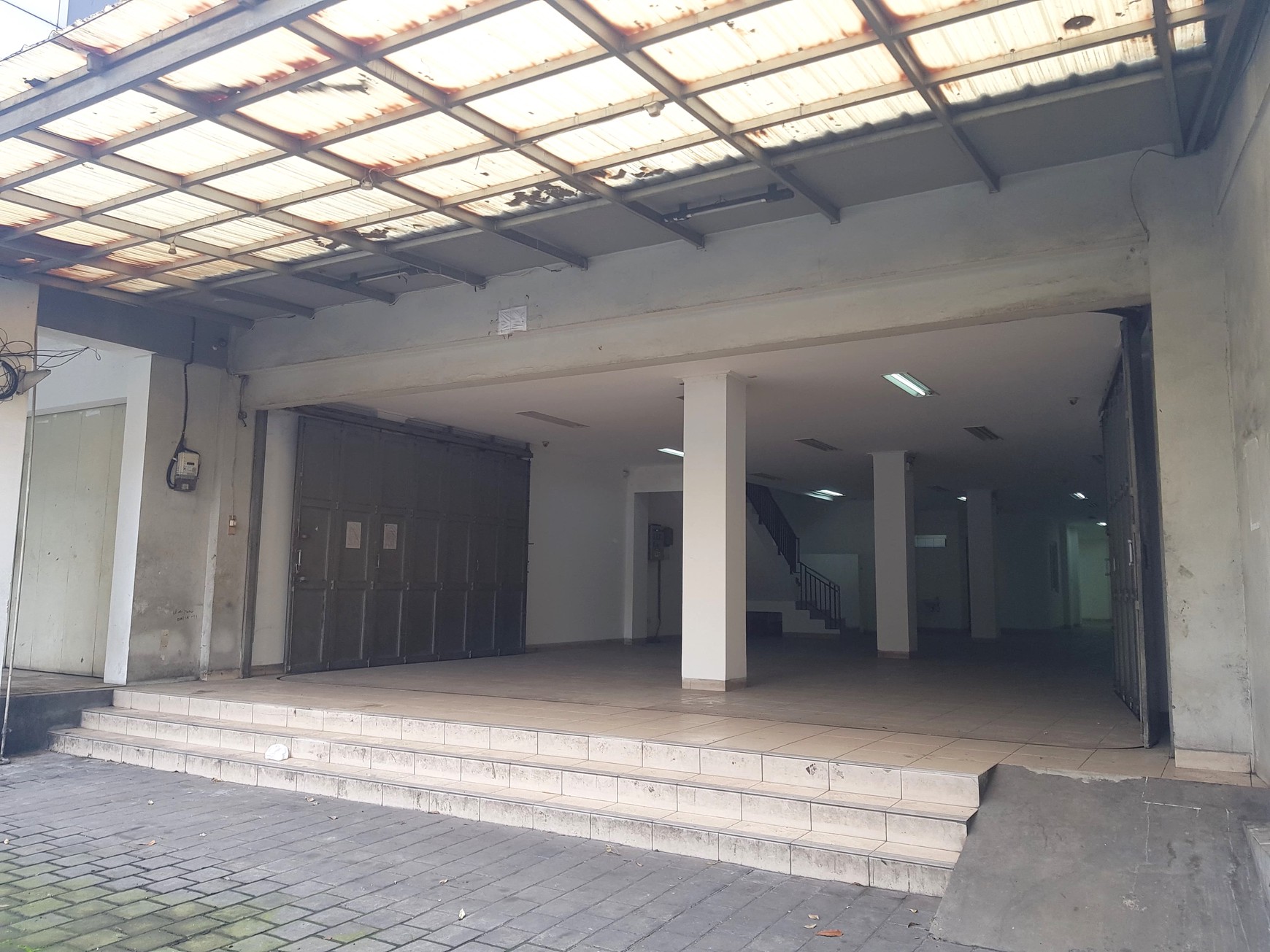 Ruko Besar di Mainroad Ahmad Yani Padasuka Bandung