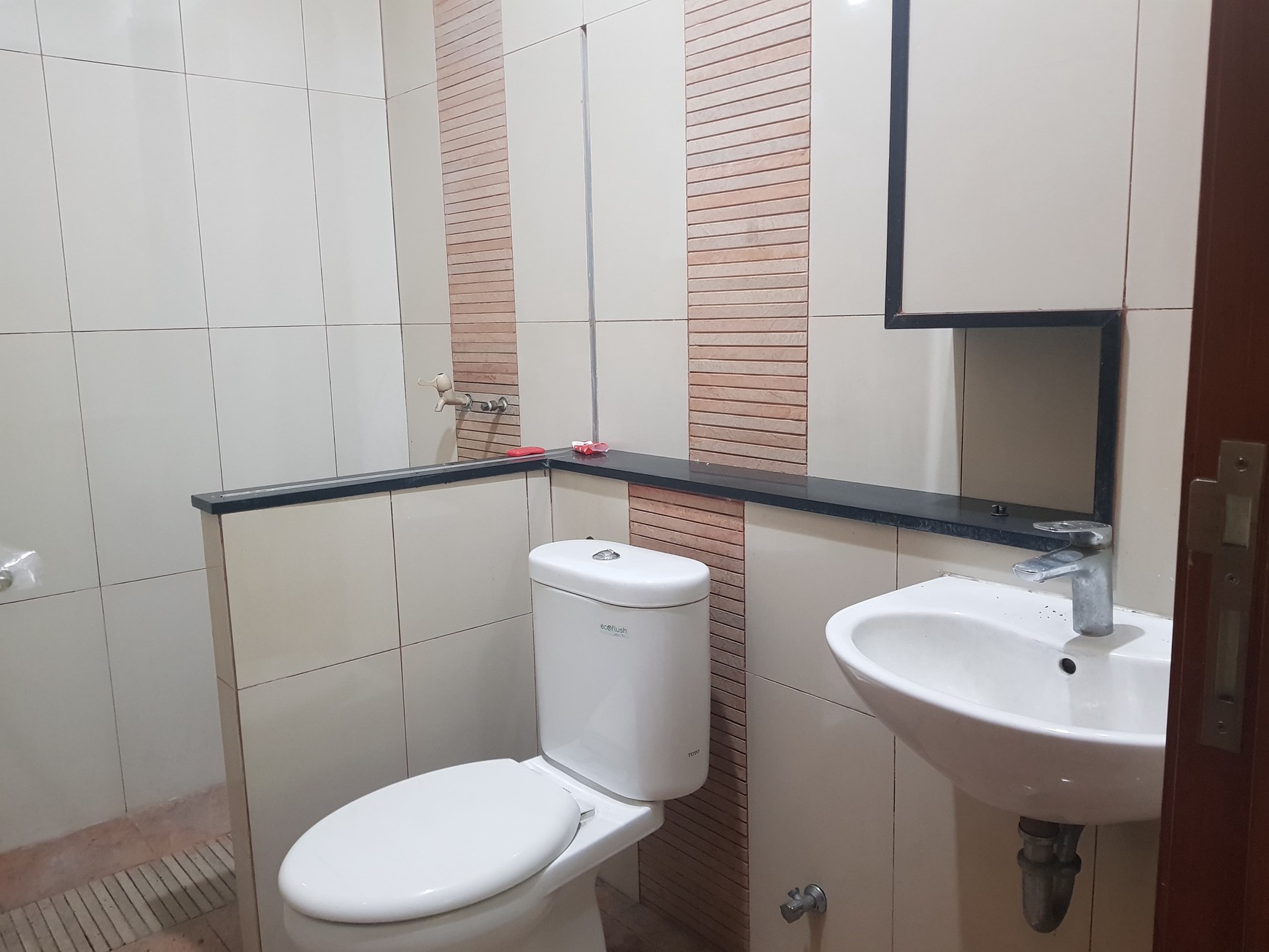 Ruko Besar di Mainroad Ahmad Yani Padasuka Bandung