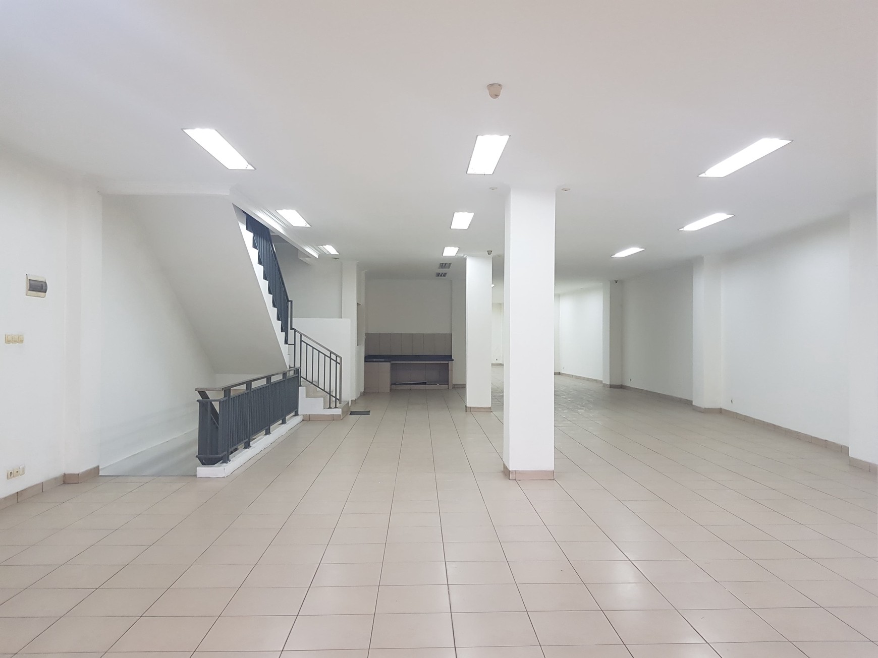 Ruko Besar di Mainroad Ahmad Yani Padasuka Bandung