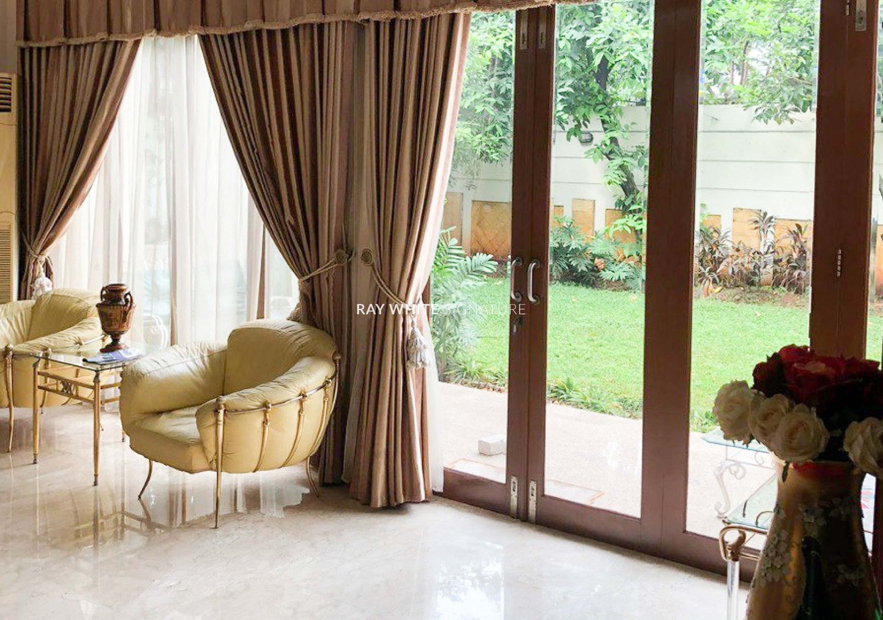 Rumah Hitung Tanah Area Cipete