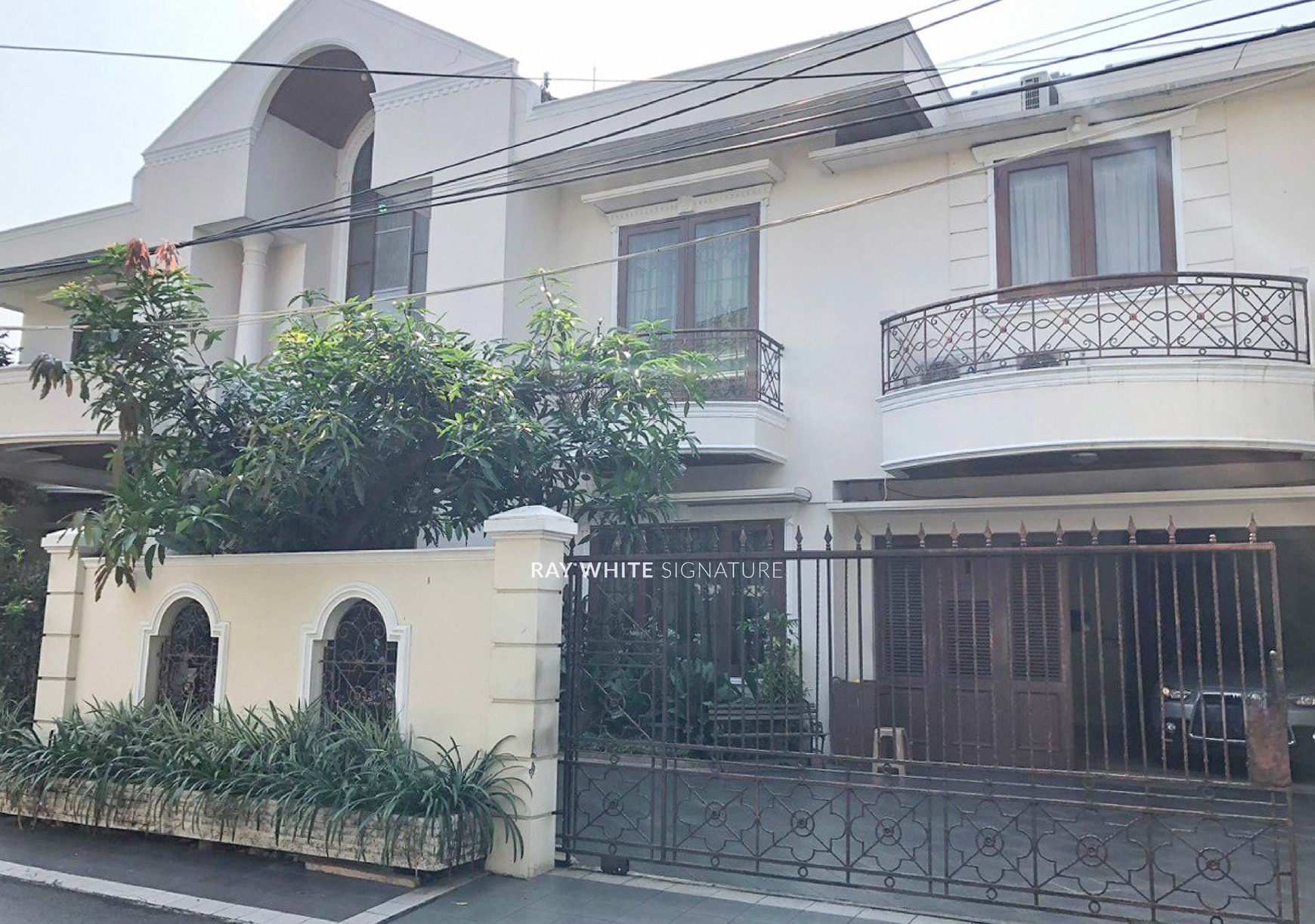 Rumah Hitung Tanah Area Cipete