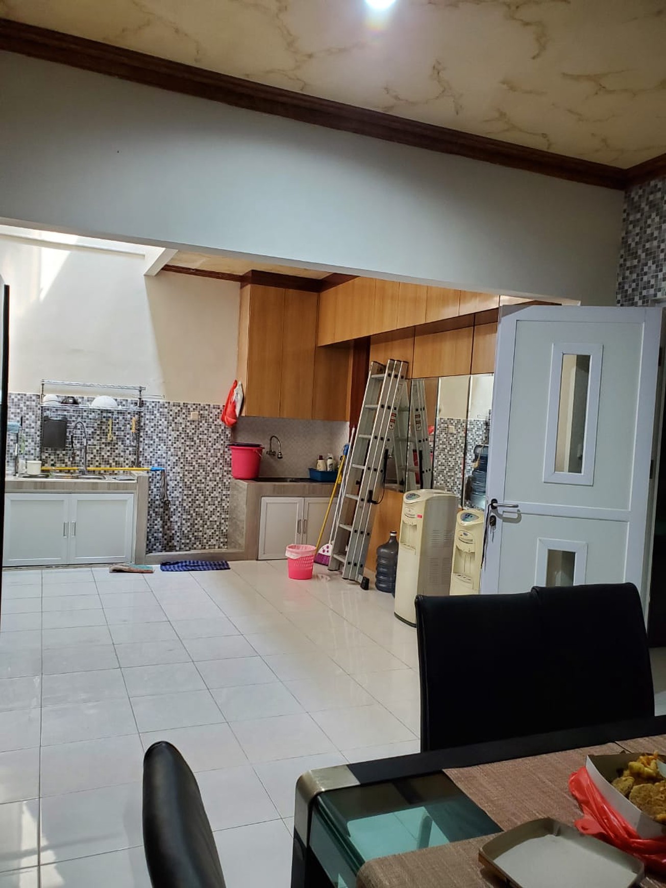 Rumah Kota wisata anti rayap