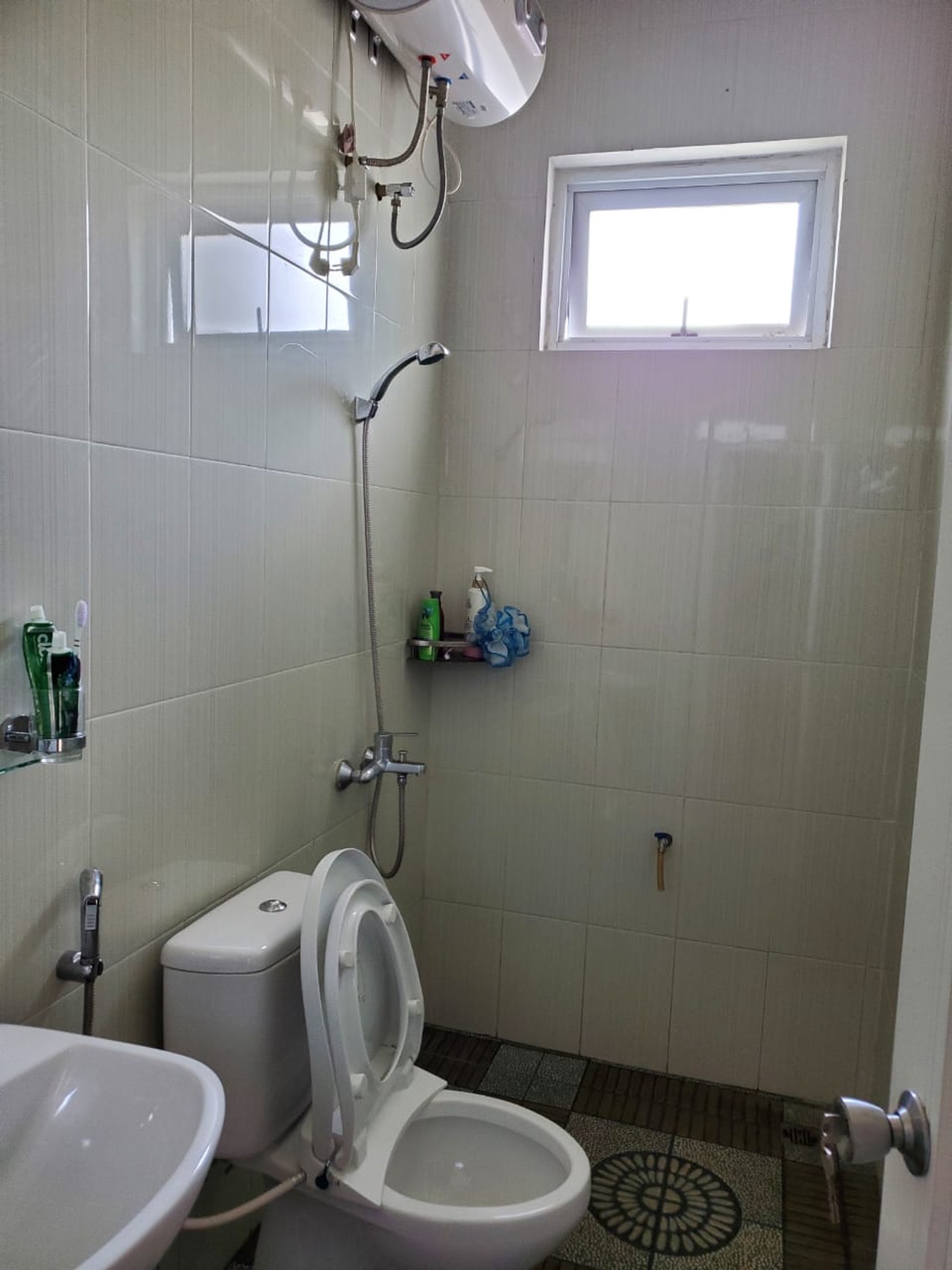 Rumah Kota wisata anti rayap